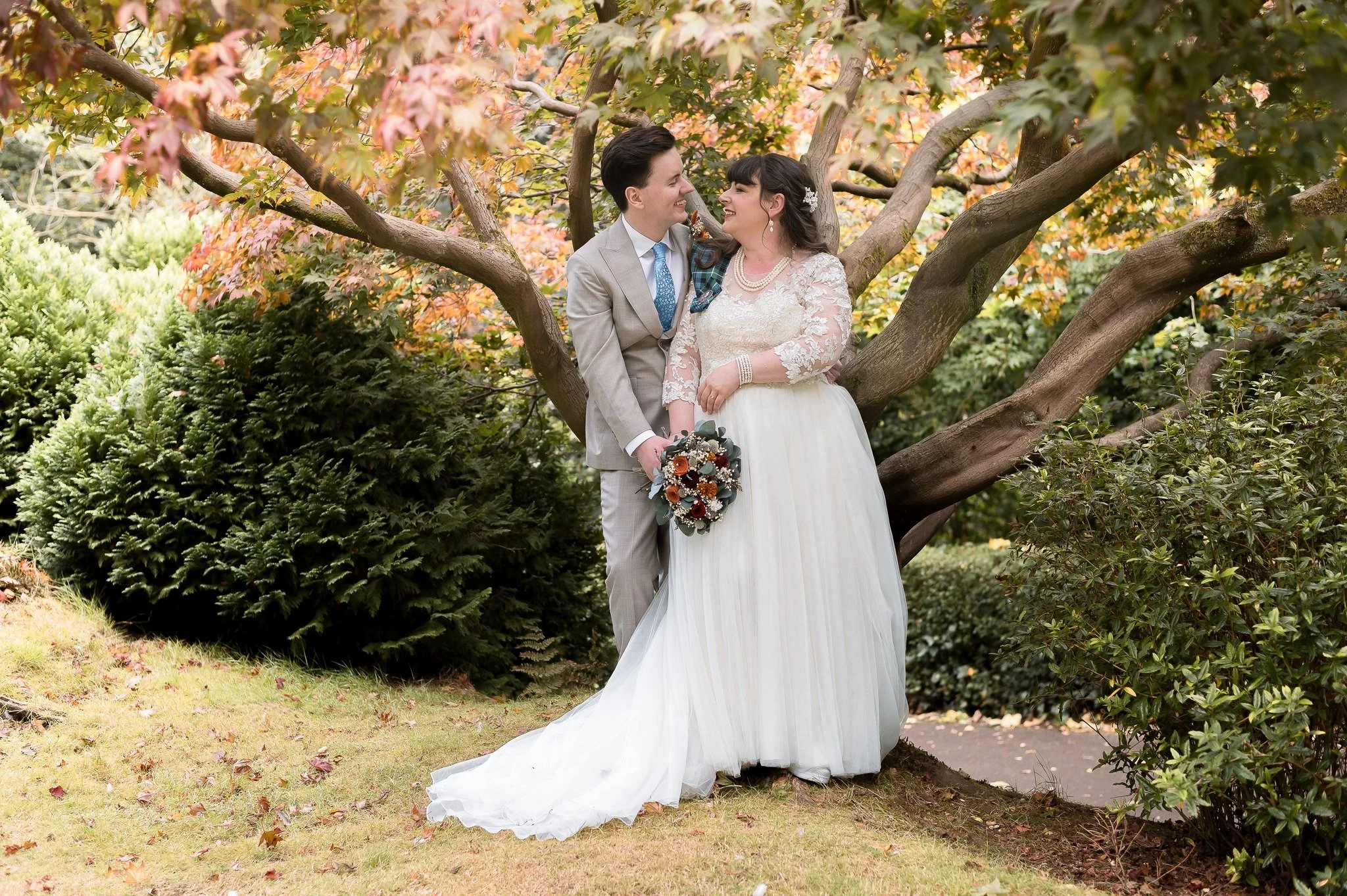 More autumn vibes as I'm loving sharing all the beautiful autumn colours on here. What's your favourite season?