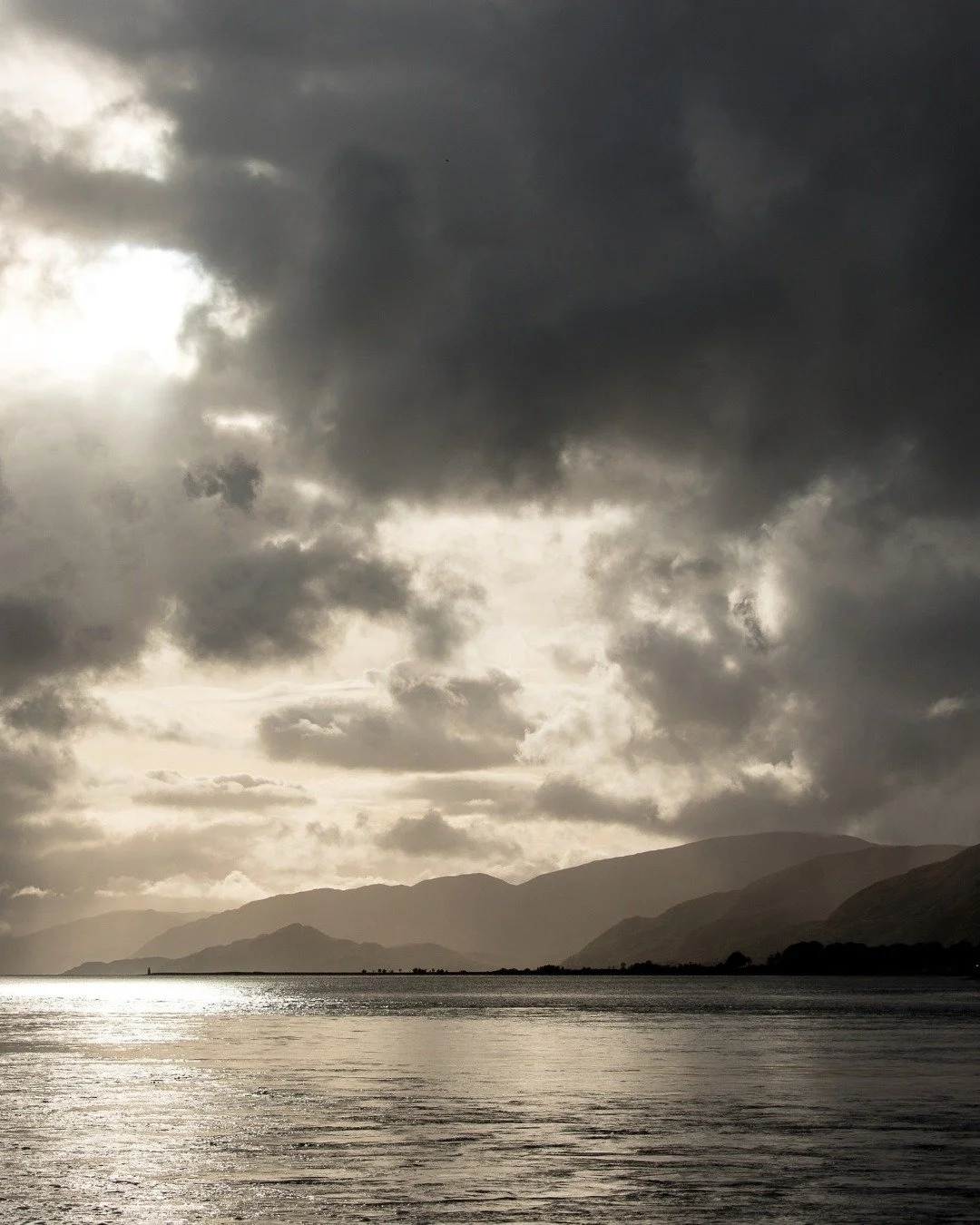 Stormy February days in Scotland can feel like a never‑ending story* &ndash; but spring is already quietly getting ready in the background. Soon we&rsquo;ll be easing off the hygge TV binges and spotting snowdrops again. I actually love February&hell