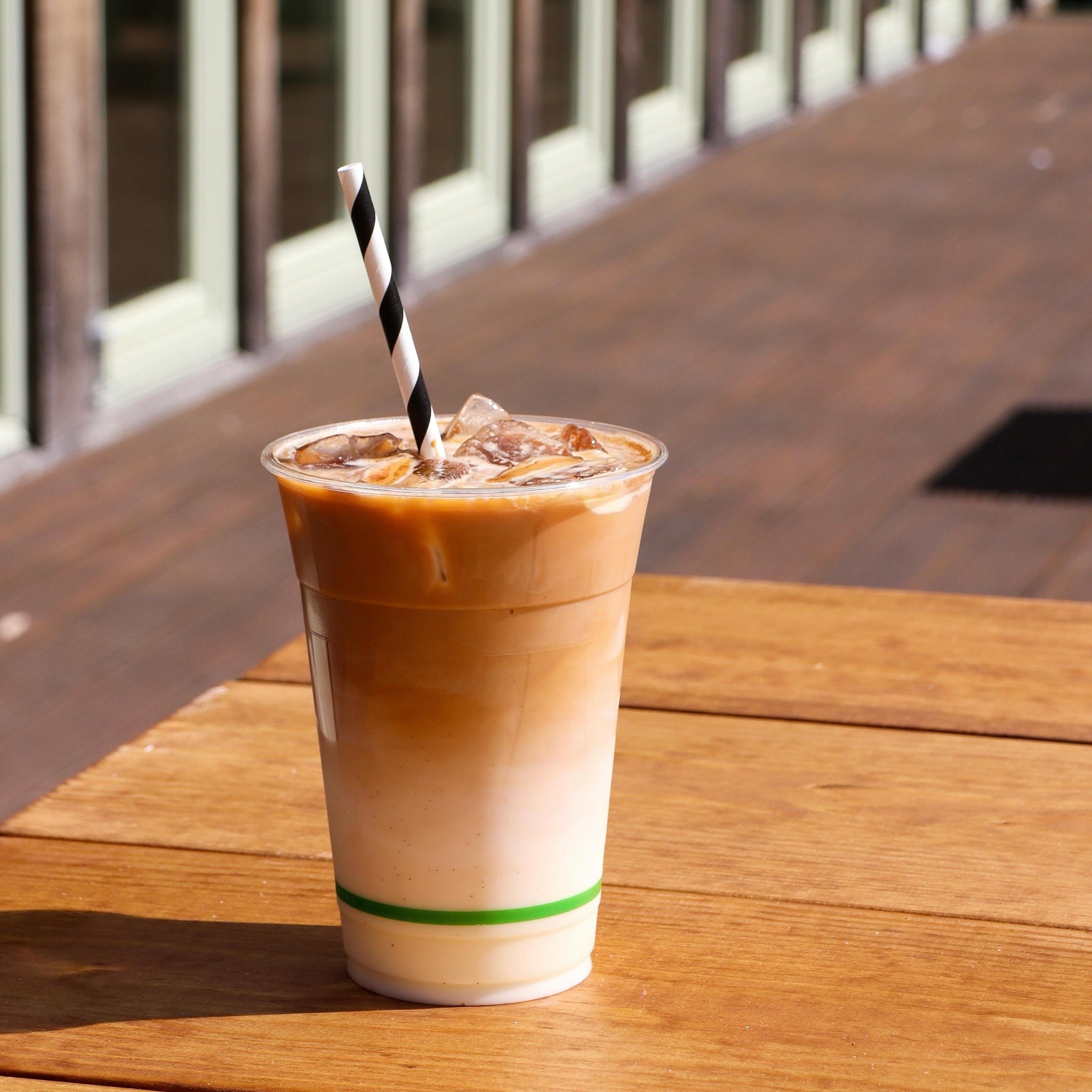 It&rsquo;s iced coffee season 😎

Find us basking in the sunshine all weekend long 🍐