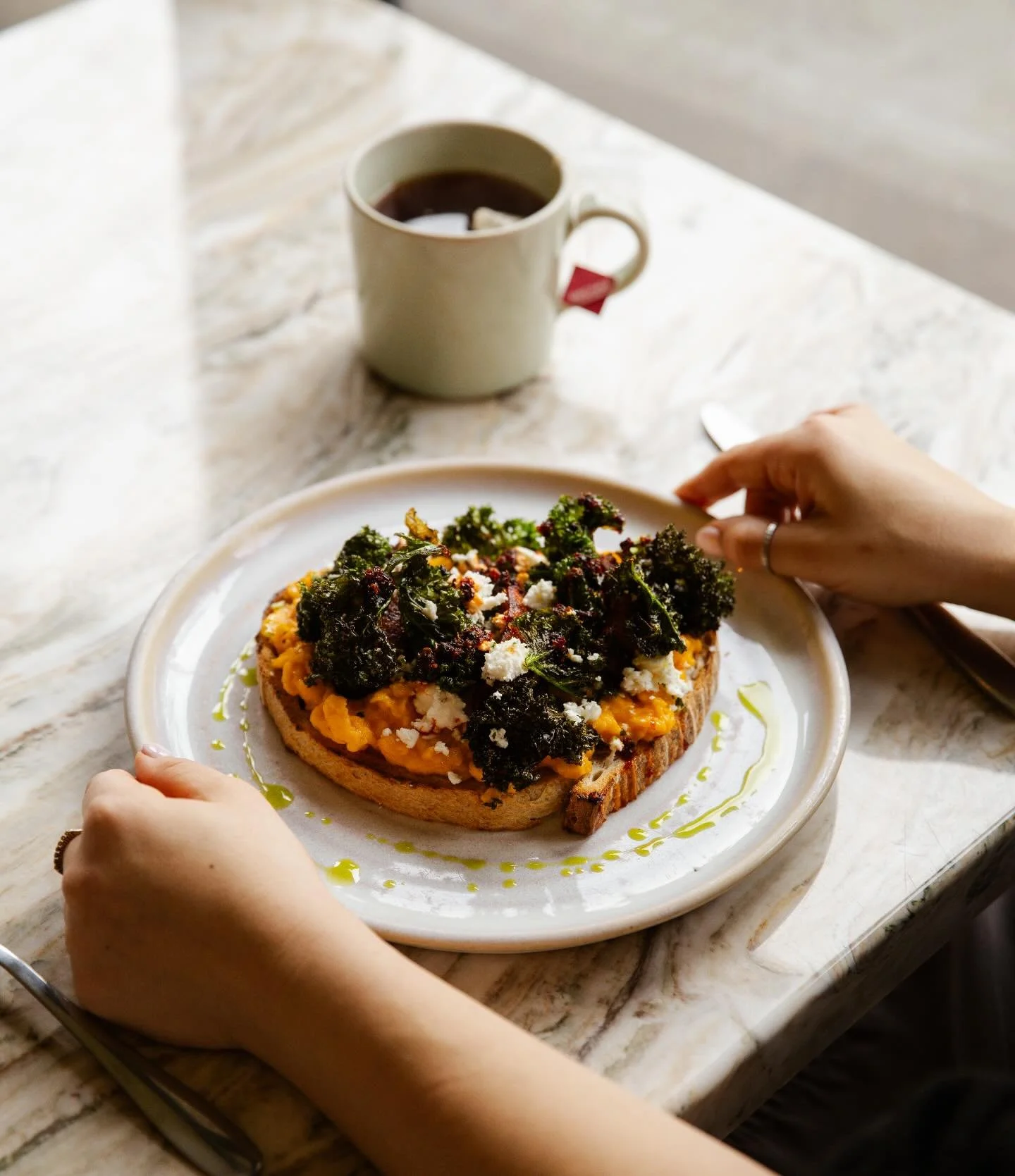 Celebrate Mother&rsquo;s Day with @birchalltea 🌻

📸 Chilli scrambled eggs on sourdough with chorizo, crispy kale, feta and chilli oil 🌶️