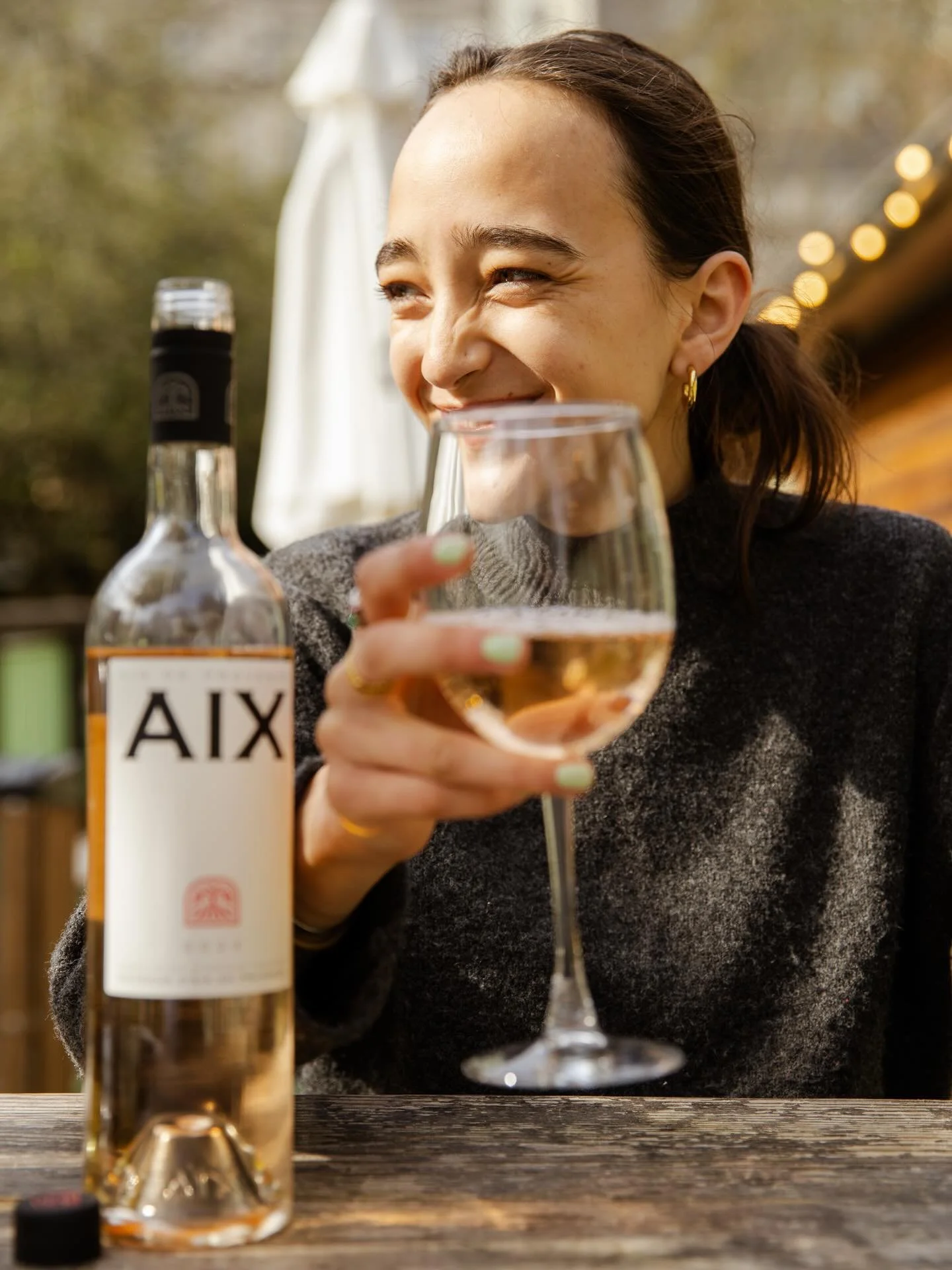 It&rsquo;s as if the weather gods knew Pear Tree summer was about to start 🙌🏼☀️

Live music returns THIS WEDNESDAY, at Lincoln&rsquo;s Inn Fields, Battersea Park and Clapham Common 🎶 

⏰ Battersea &amp; Clapham: Wednesdays to Saturdays 
⏰ Lincoln&