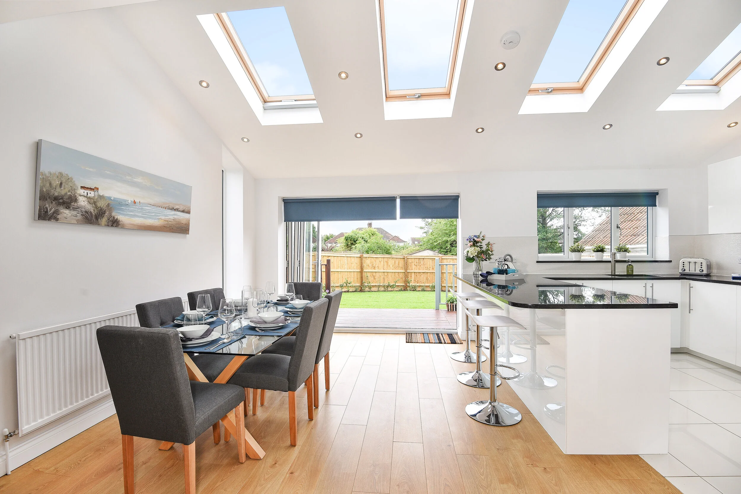 New_Kitchen_W_Dining.jpg