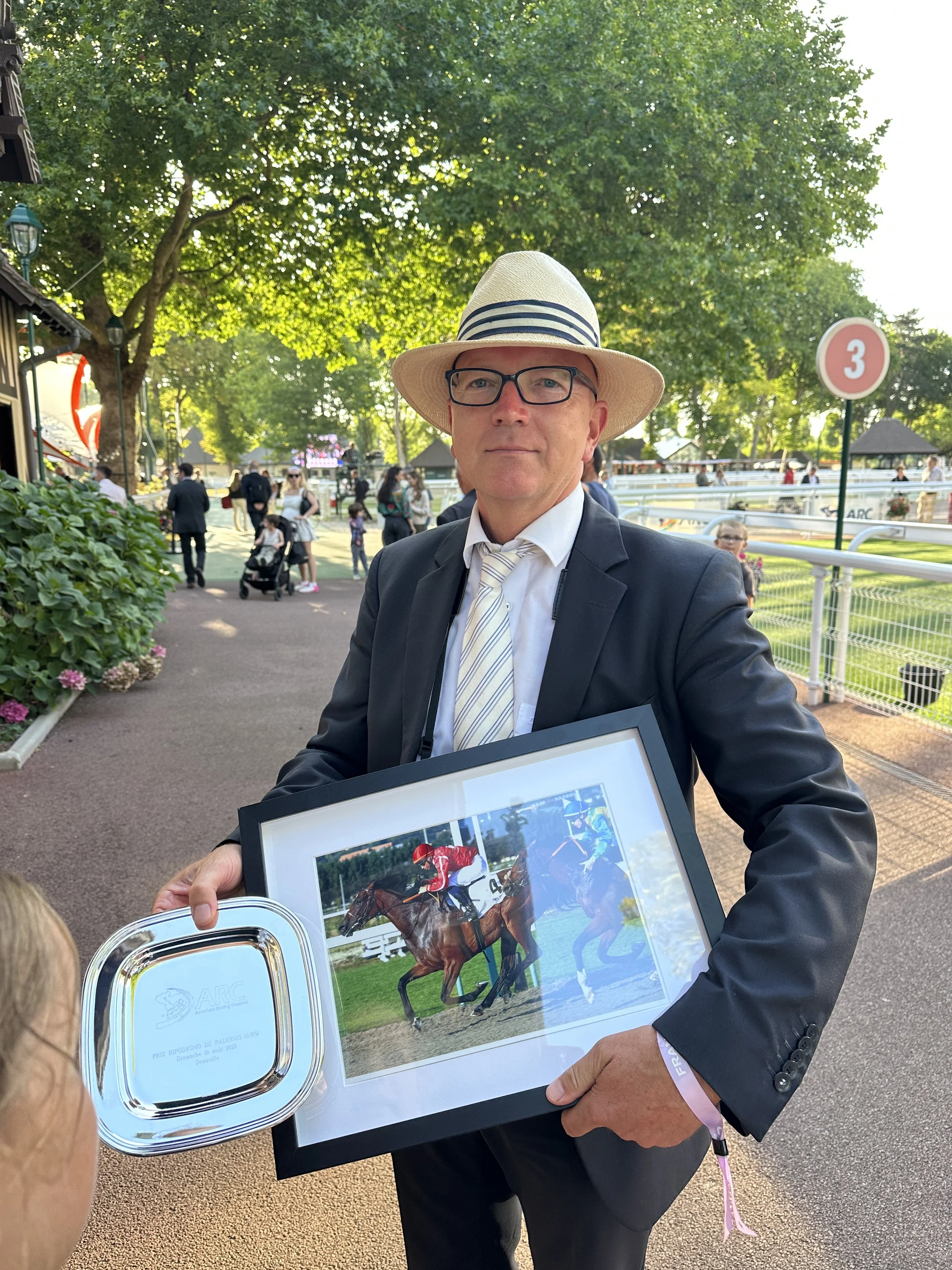 A STOLEN KISS gewinnt in Deauville