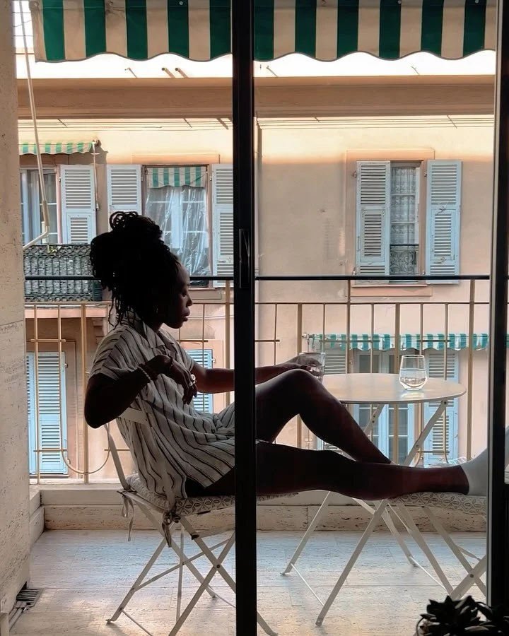 💭 nice dump 

all photography and film shot on sony rx100 v 

last portrait was shot by @we.are.just.a.moment.in.time 
.
.
.
.
#photocinematica #thecreatorclass #cinegrams #dreamermagazine #aicommunity #aiart #surrealart #nicefrance #sonyrx100