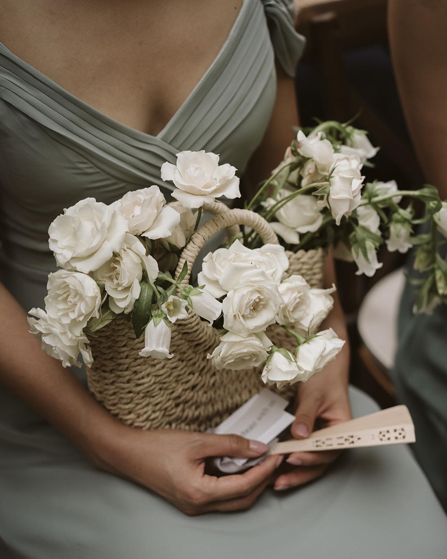 WHAT&rsquo;S IN YOUR PURSE?

Alex has been championing this twist on a traditional bridesmaid bouquet in her editorial work for a long time; we finally got to experiment in real life for J+A&rsquo;s wedding. This idea was beautifully curated by @best