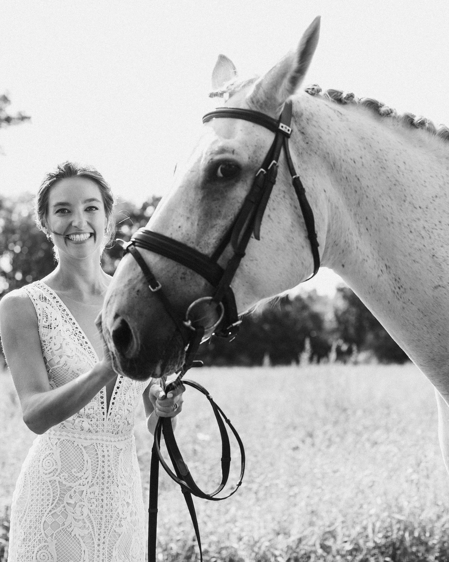 COWORTH PARK

We had the joy of planning this intimate destination wedding at Coworth Park for an American couple who brought their whole love story to life in every detail, from the equestrian bride (with her stunning four-legged star guest 🐎) to t