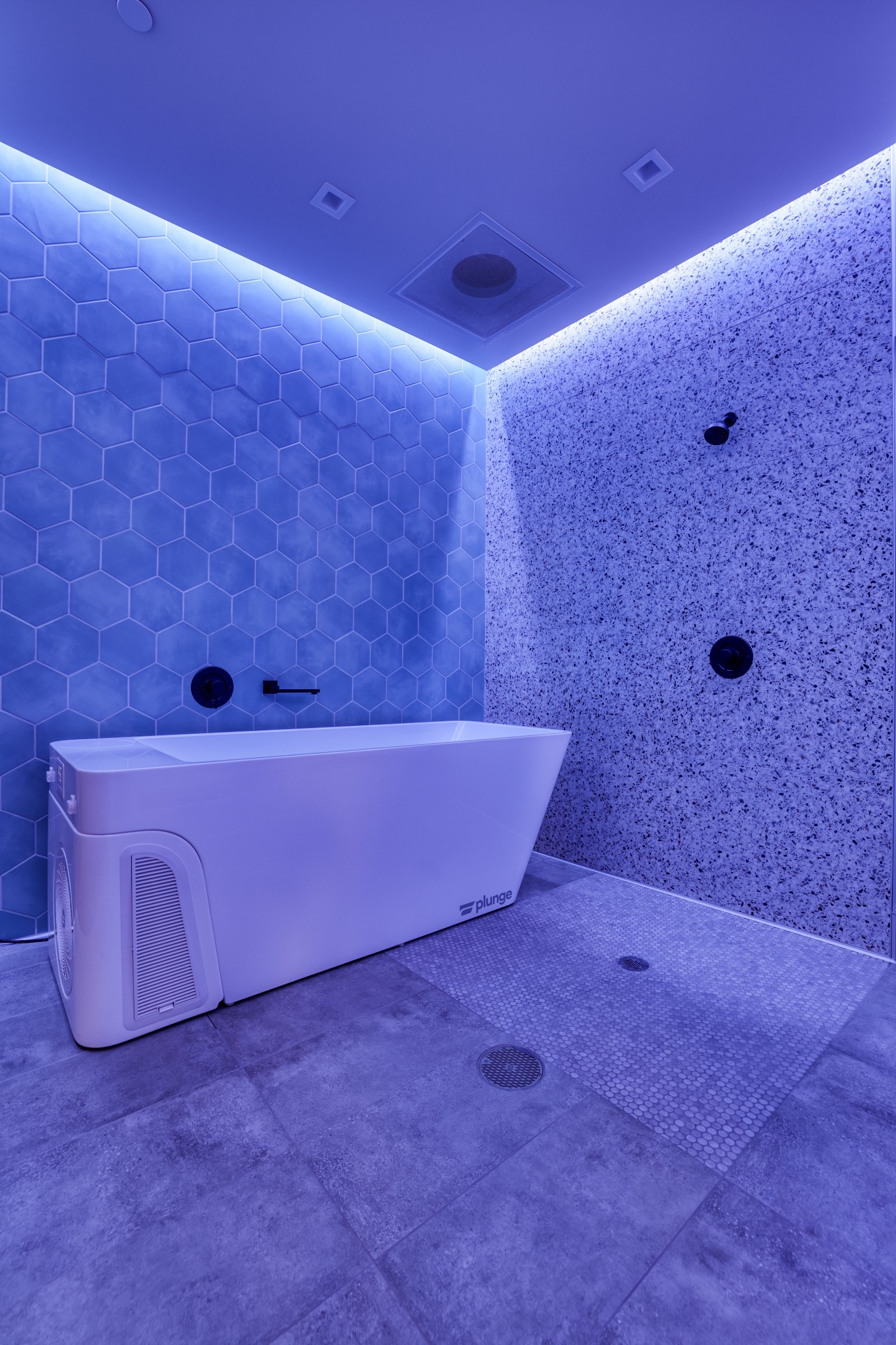 Take the Plunge: Why Cold Tub Therapy Works — Especially in Summer