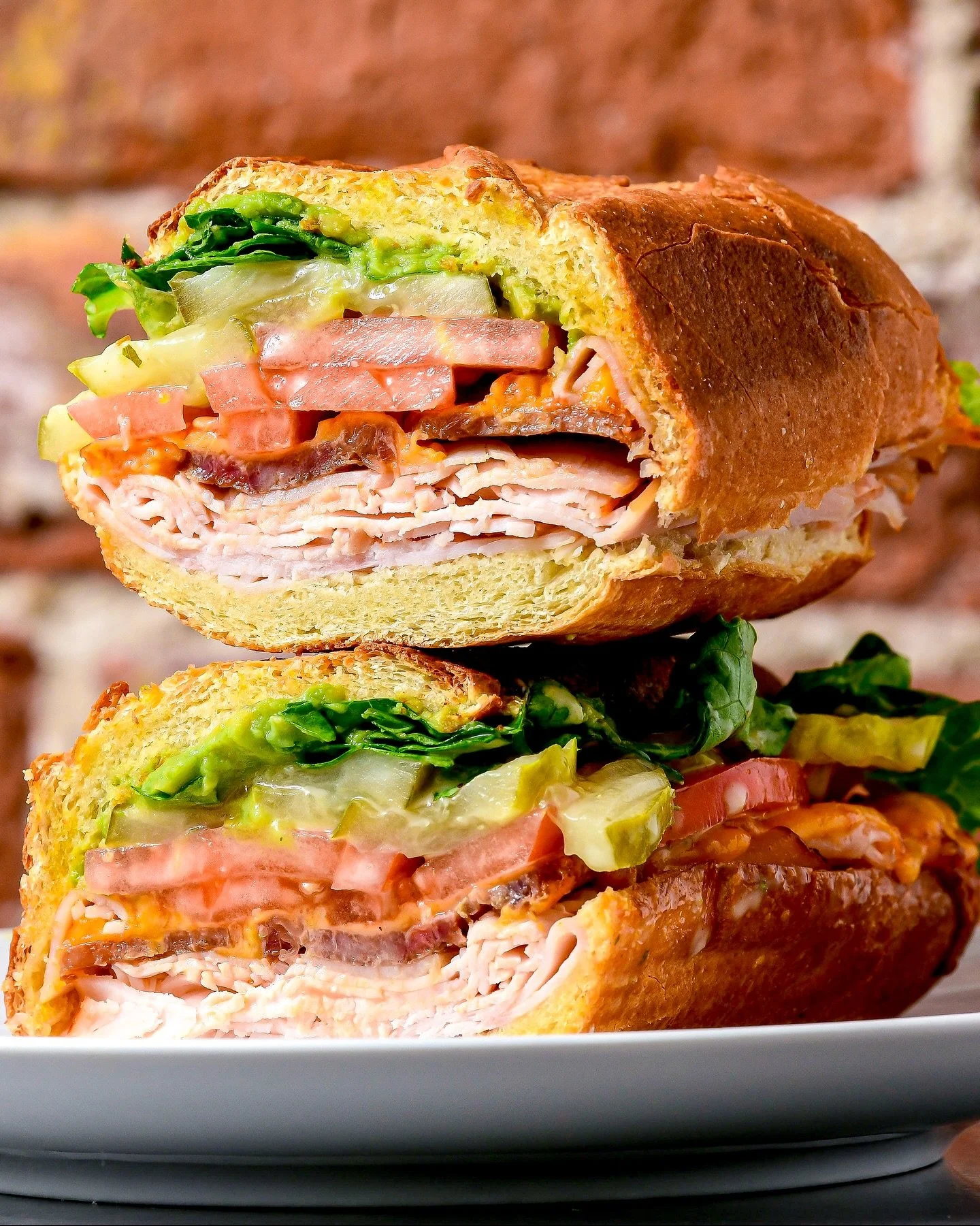 today&rsquo;s forecast: 100% chance of healthyish sandwiches on our fresh baked bread ⛅️🥪🥖 get more by eating better with sandwell 
.
.
#healthyish #sandwell #betterforyou #healthysandwich #nycfood