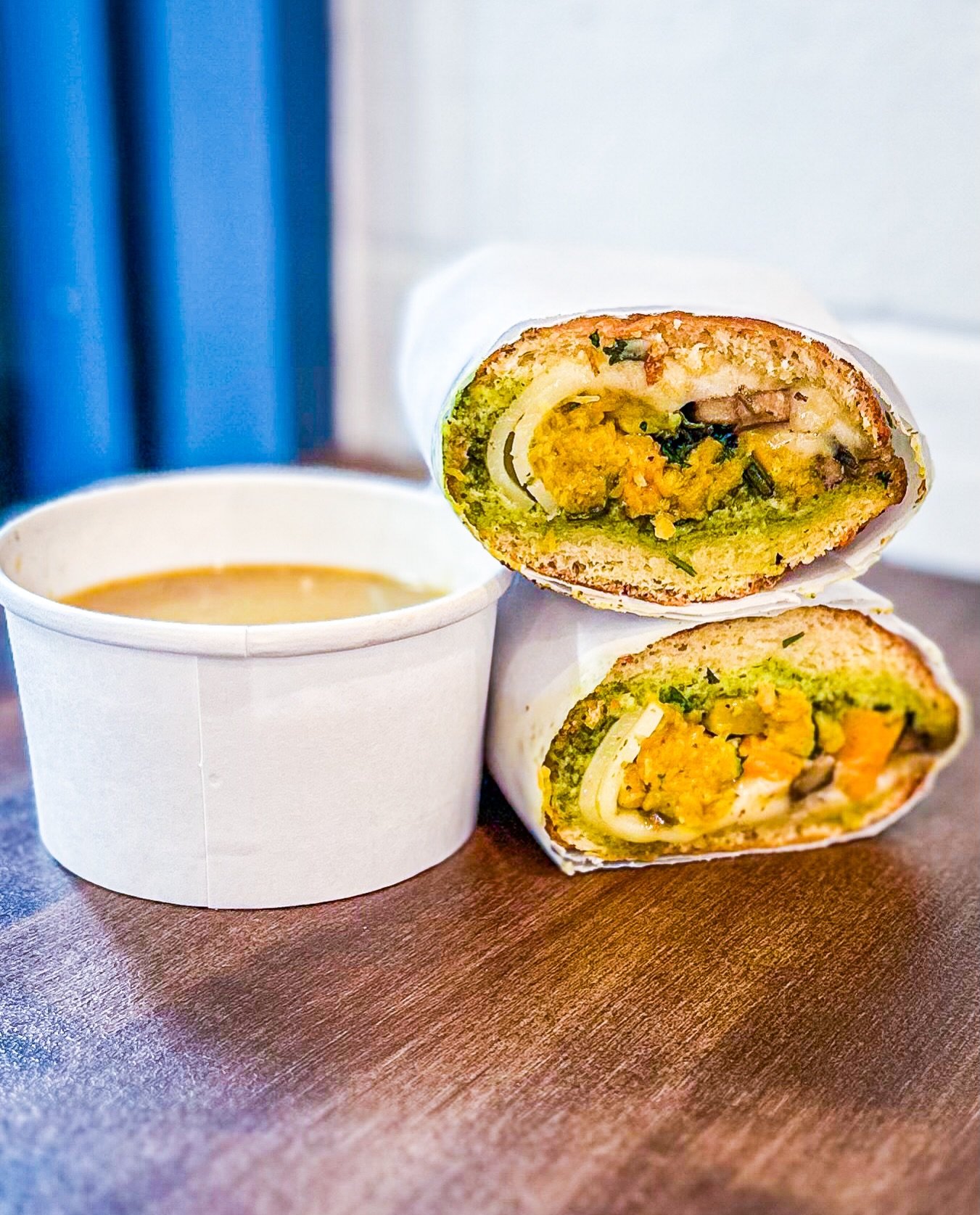 Butternut Squash French Dip has entered the chat. 🥪 No matter which way you stack it, our new seasonal special is a slam dunk! 

Silky butternut squash gets roasted with scarborough fair herbs*, layered with truffled mushrooms, caramelized onions, b