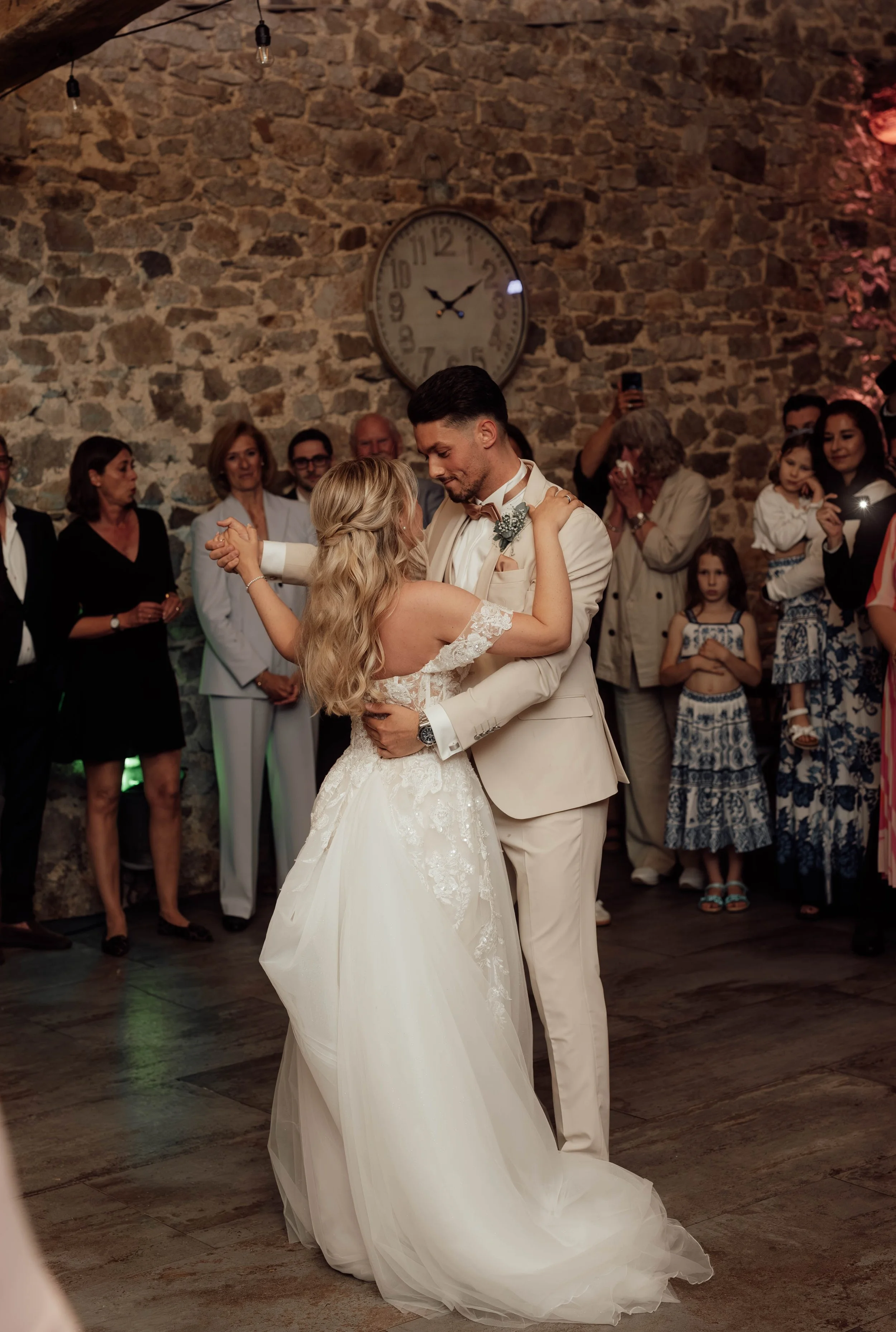 L&T Scheunentraum 13. Hochzeitstanz-26.jpg