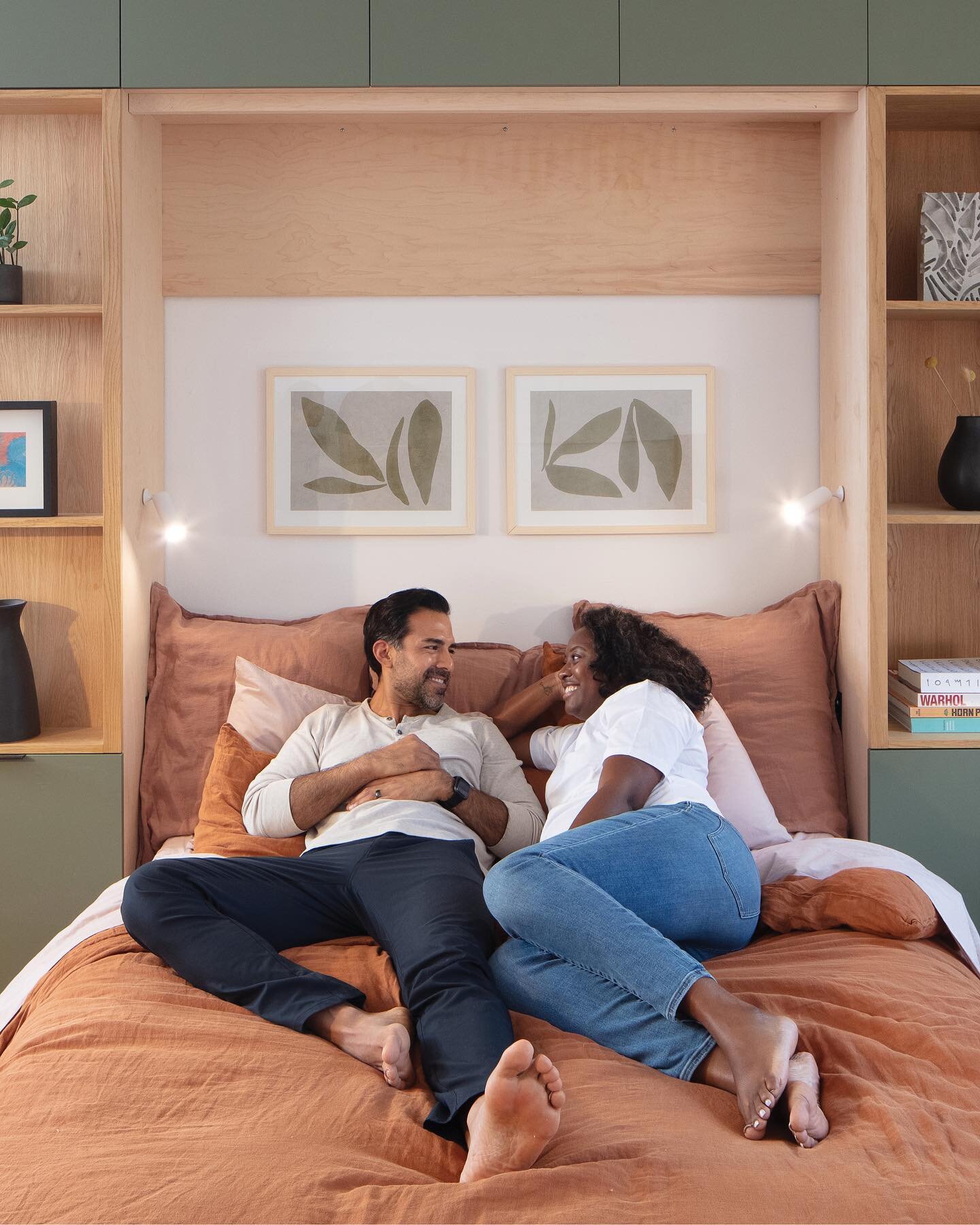 Transform your space at a moments notice ➡️ From lounging to game night

#thecarywall #architecture #interiordesign #interiorstyling #furnituredesign #industrialdesign #productdesign #murphybed #stowaway #stowawaybed #homedecor #homehacks