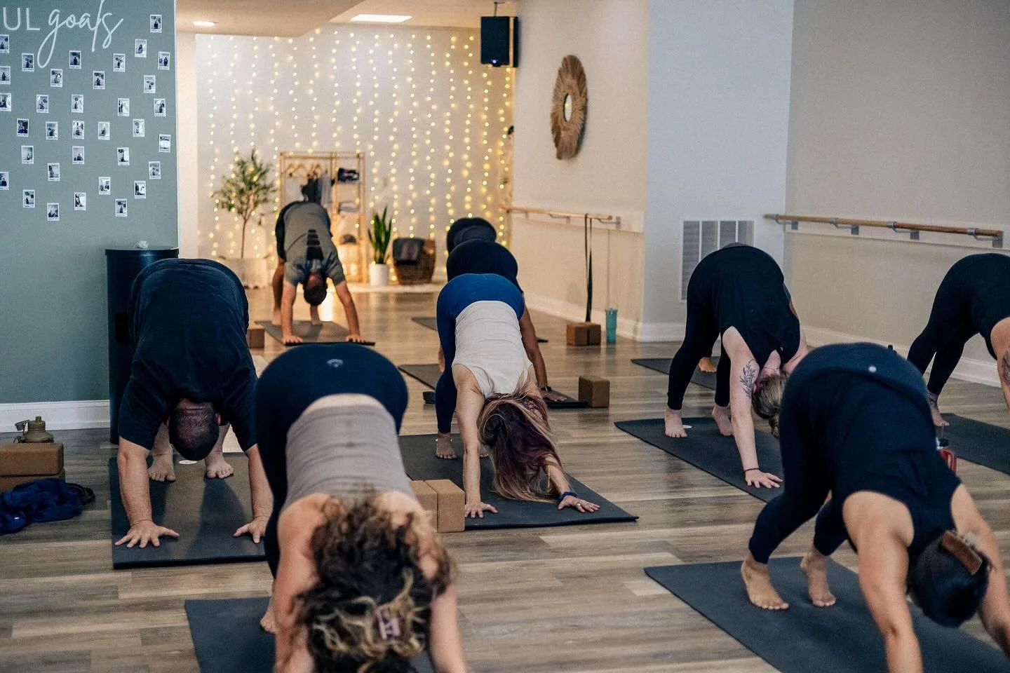 ✨ Beginner Yoga ✨ 
a 6-week series w/ Amy Benham

Are you curious about yoga but not sure where to start? Join us for this welcoming and accessible 6-week beginner series designed to introduce you to the foundations of a yoga practice in a supportive
