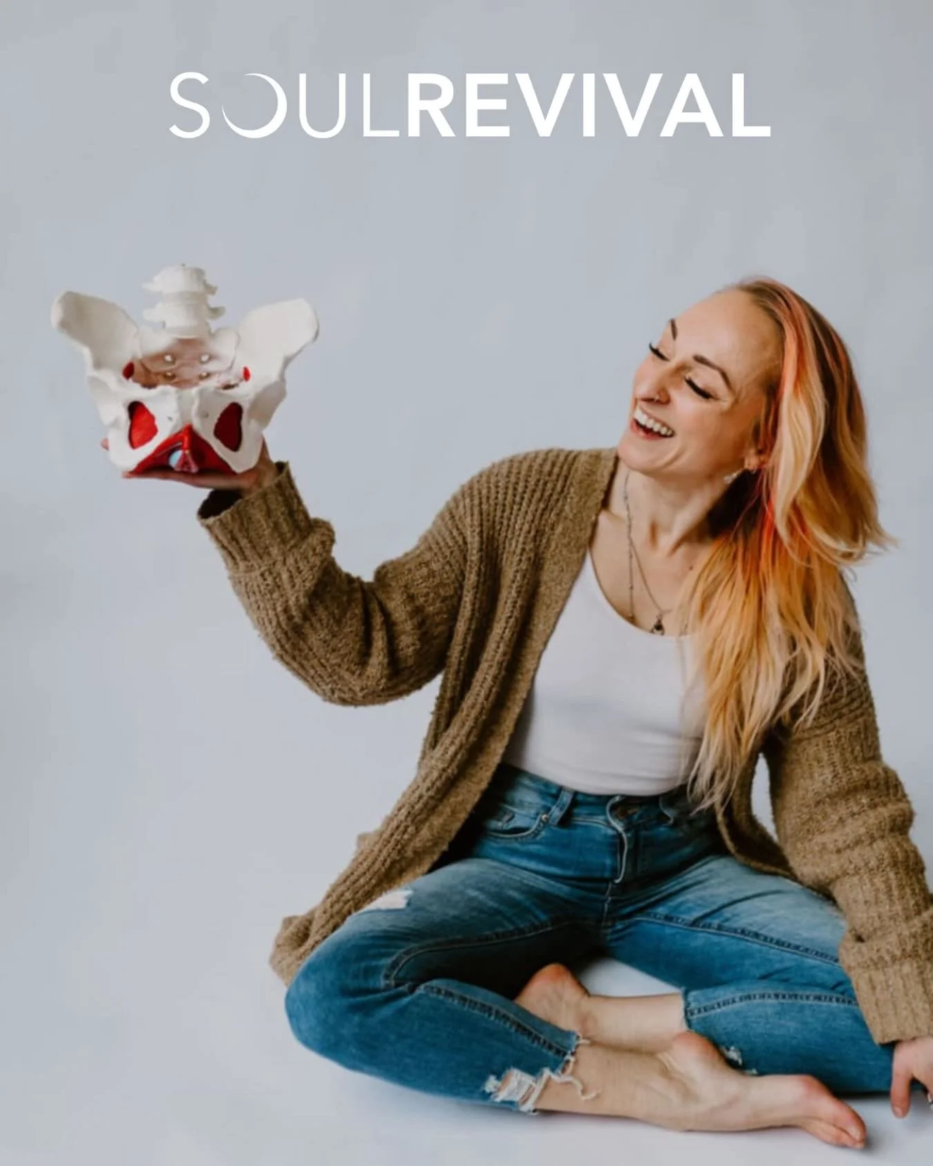 Our 4-Session Pelvic Floor Series is BACK! 

This course is designed to introduce the fundamentals of anatomy, physical alignment + breathwork &mdash; with a focus on intentionally engaging the core + pelvic floor muscles. 

Each session aims to deep
