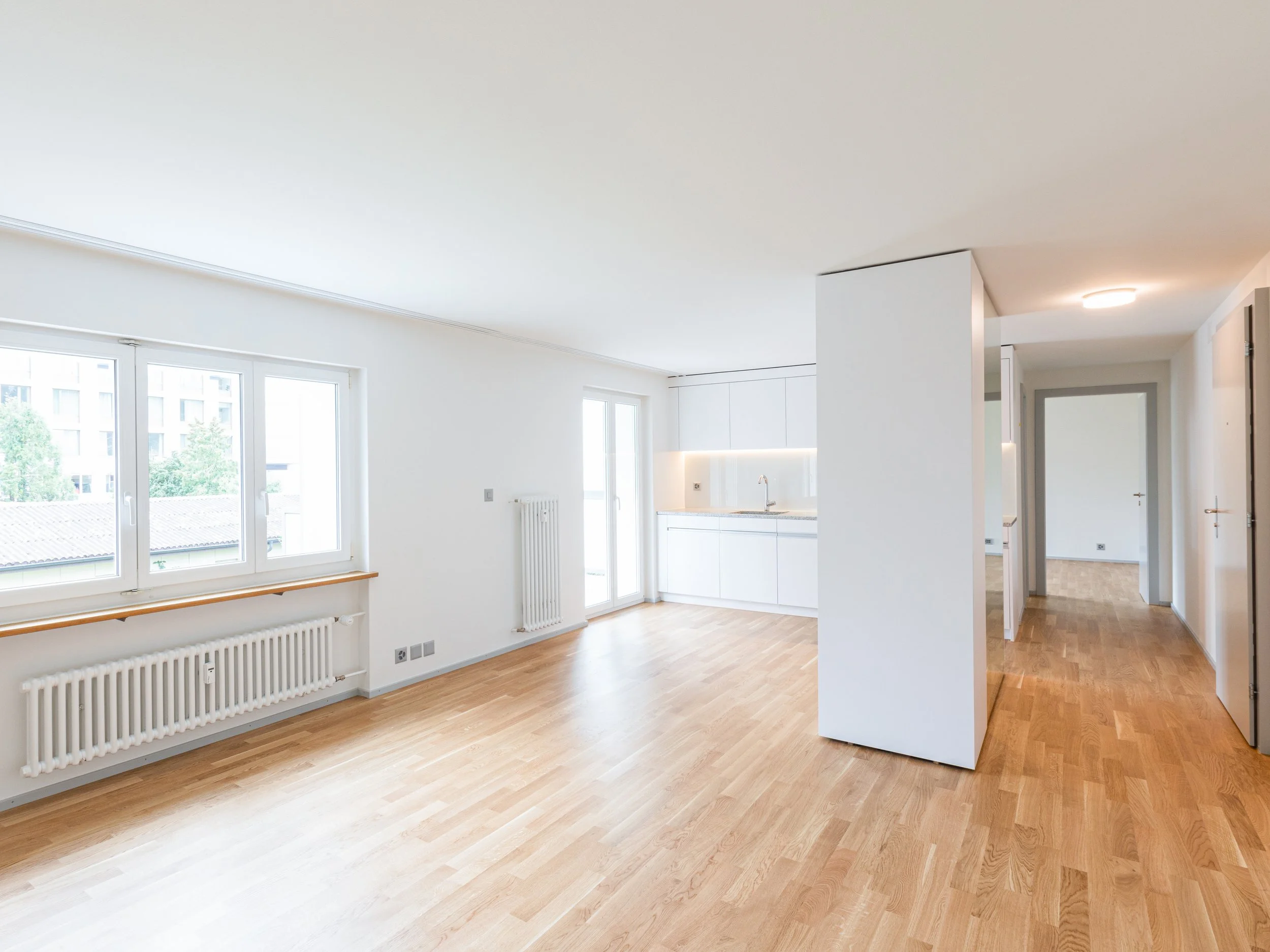 Sanierung Wohnhaus Bergstrasse – Blick in eine der Küchen