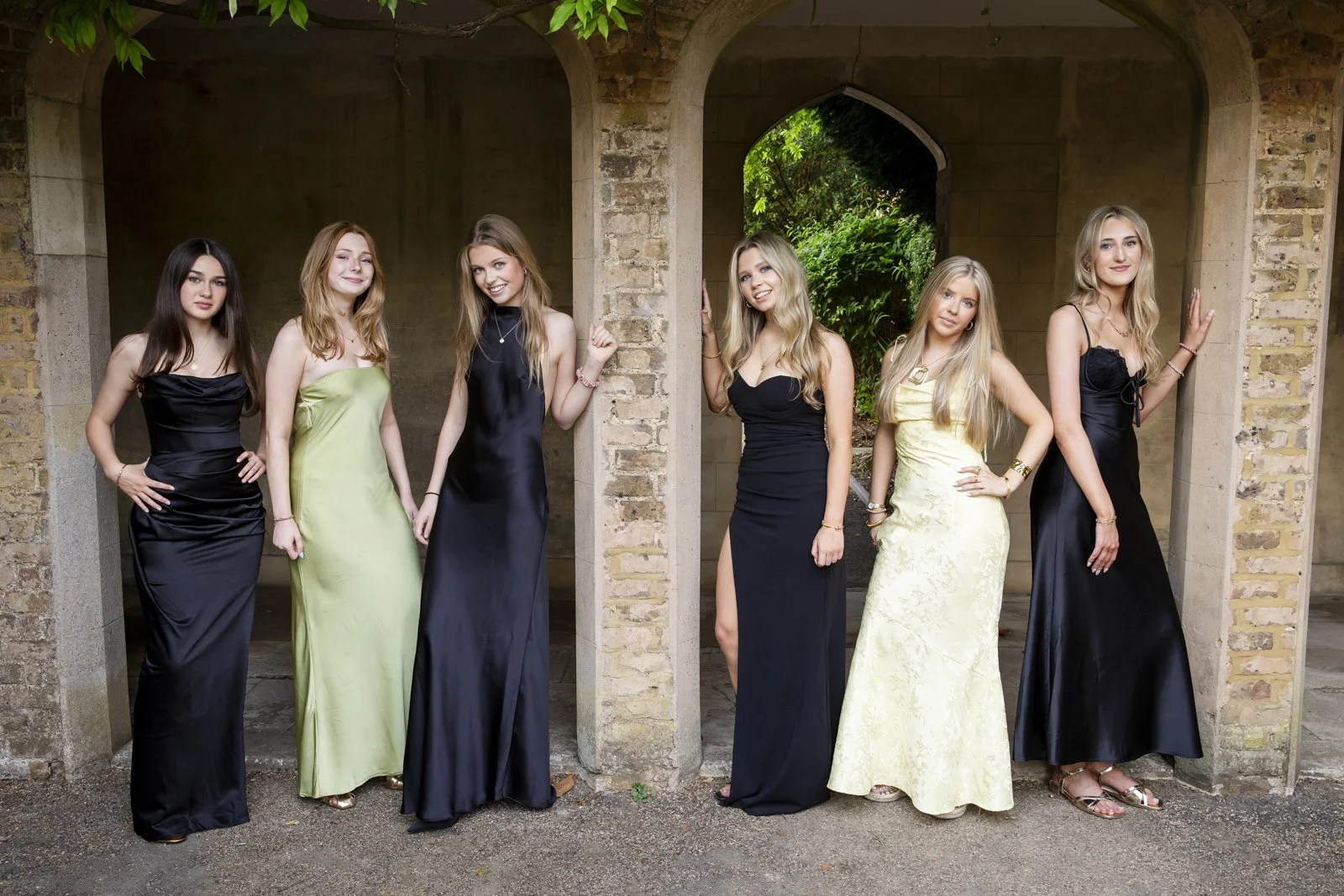 teenager, fun, relaxed, authentic photography berkshire002.jpg