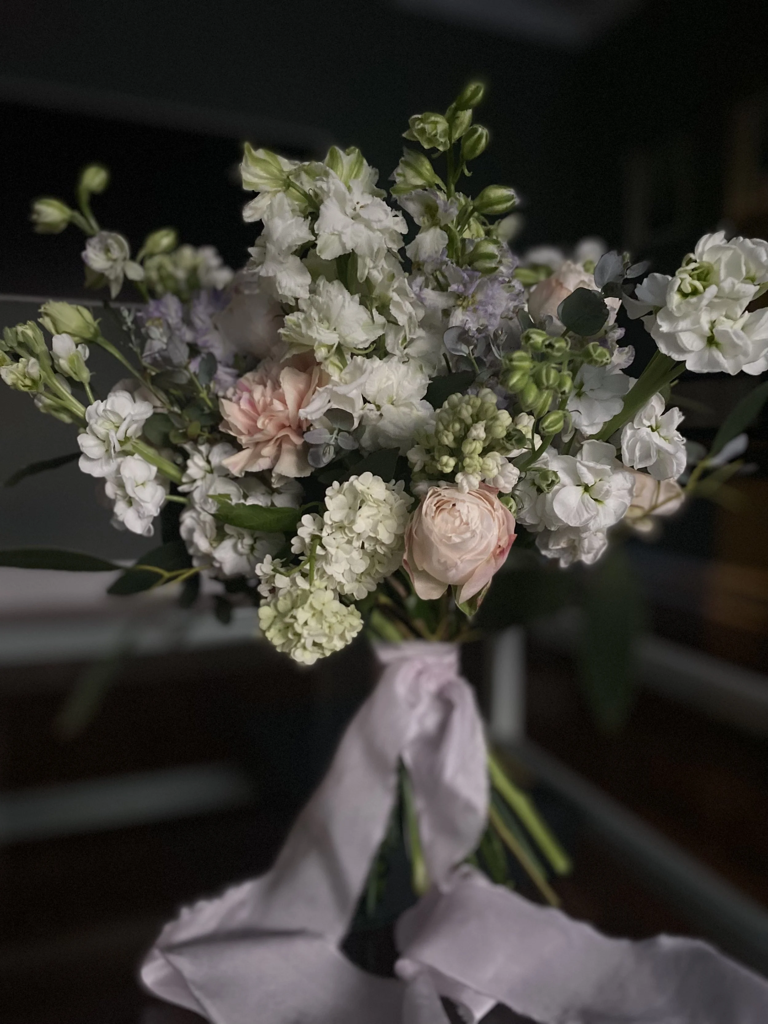 Sweet romantic blend bouquet