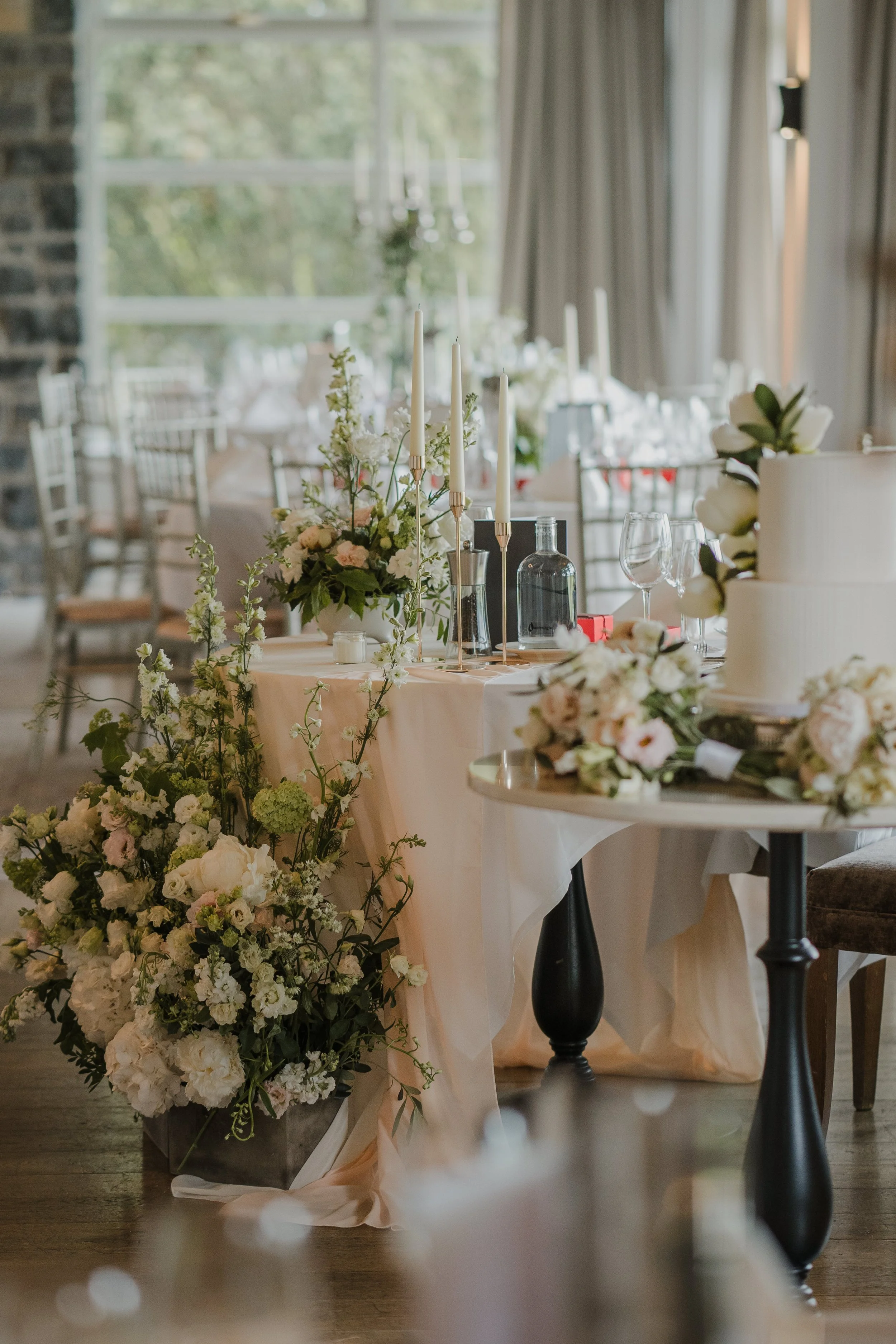 Floral meadows by sweetheart table