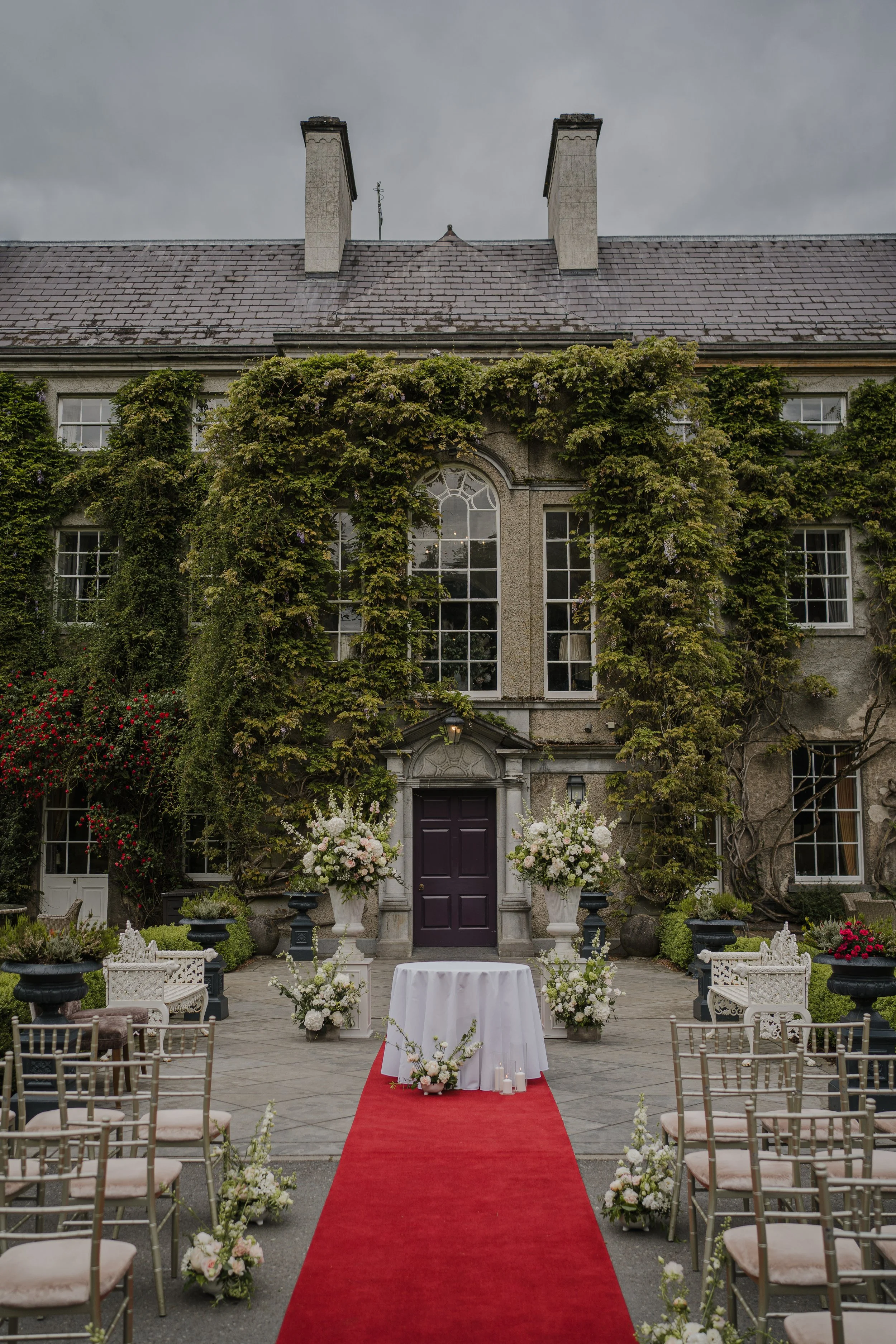 Outdoor ceremony Mount Juliet Estate