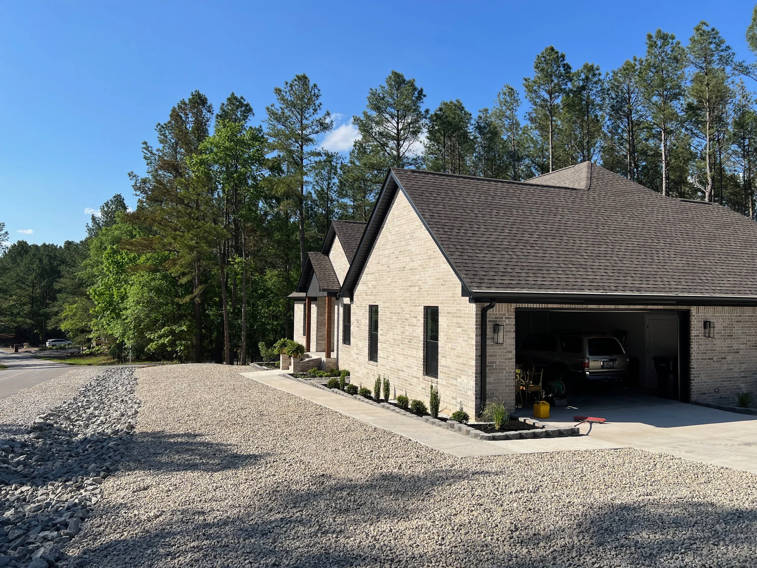 Modern Low Maintenance River Rock Landscaping In Hot Springs Village