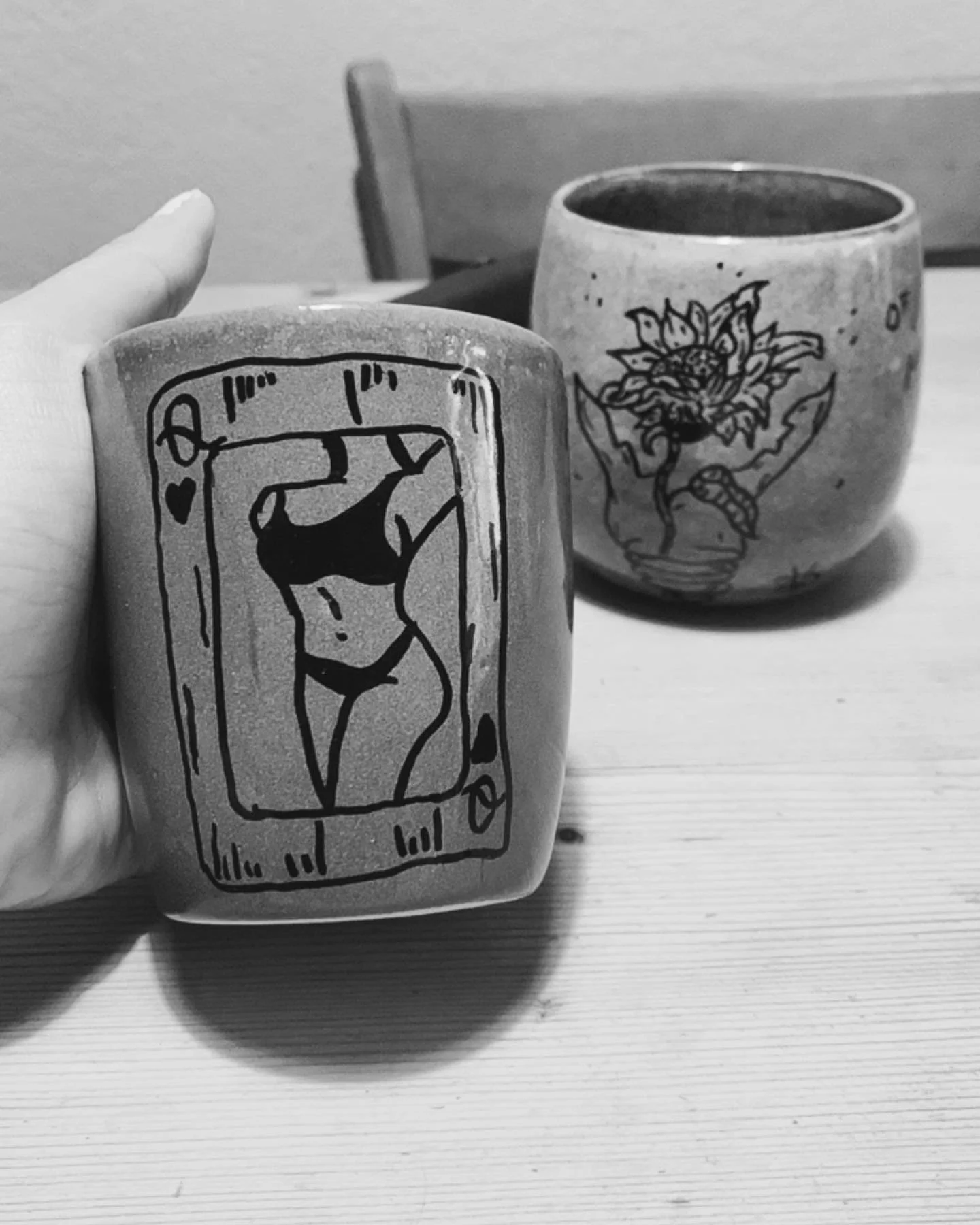 Break free of making sense 👣🫦

#handcraft #handcrafting #art