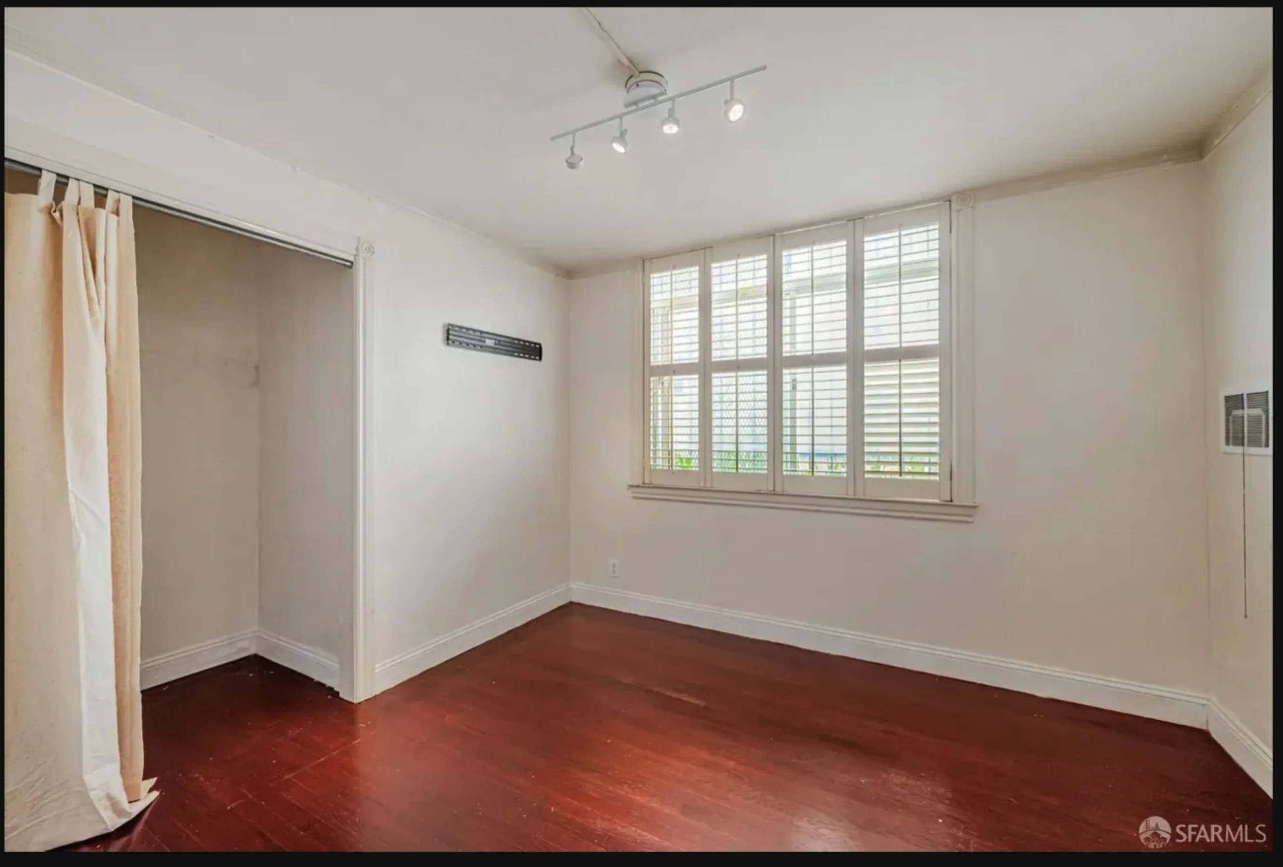 Bedroom2East.jpg
