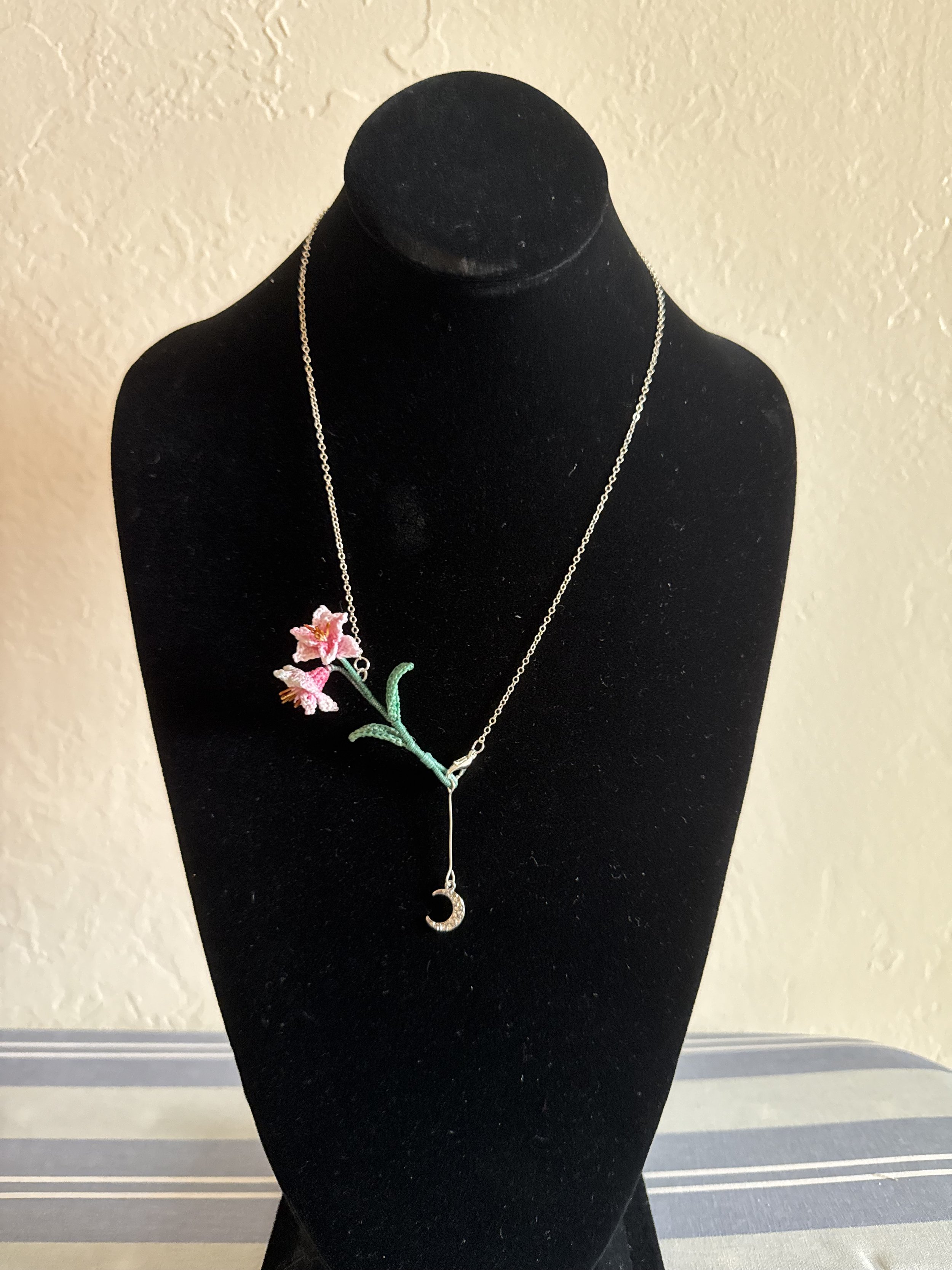 Lily Necklace