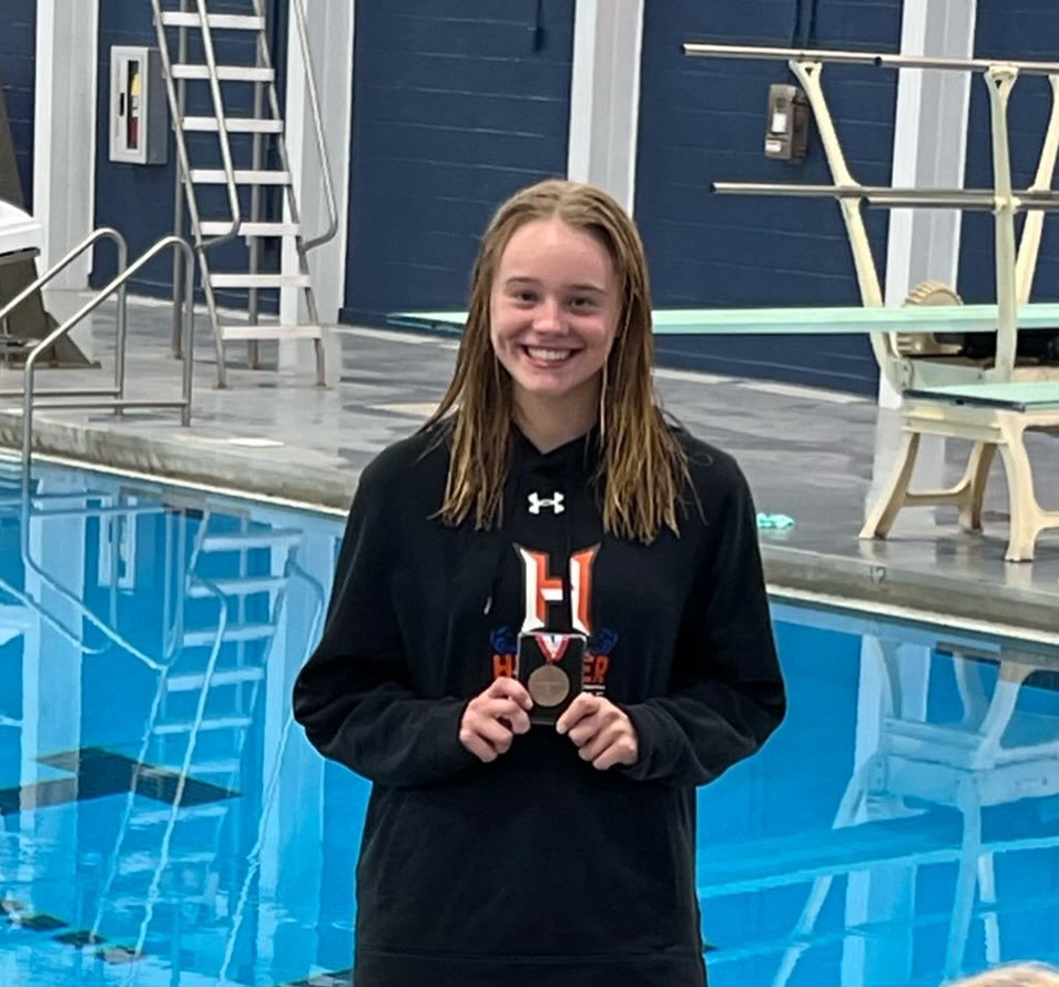 SAILS UP!! Lucy Benoit with a 🥉place at the AHSAAUpdates State Swim &amp; Dive Meet!! Tinzley Phifer finished 6th overall! 
#GodBless #GoBucs🏴&zwj;☠️