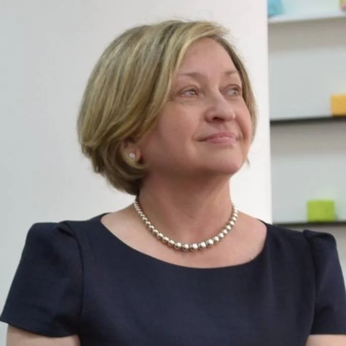 Elena Dragalin_Facebook.jpg