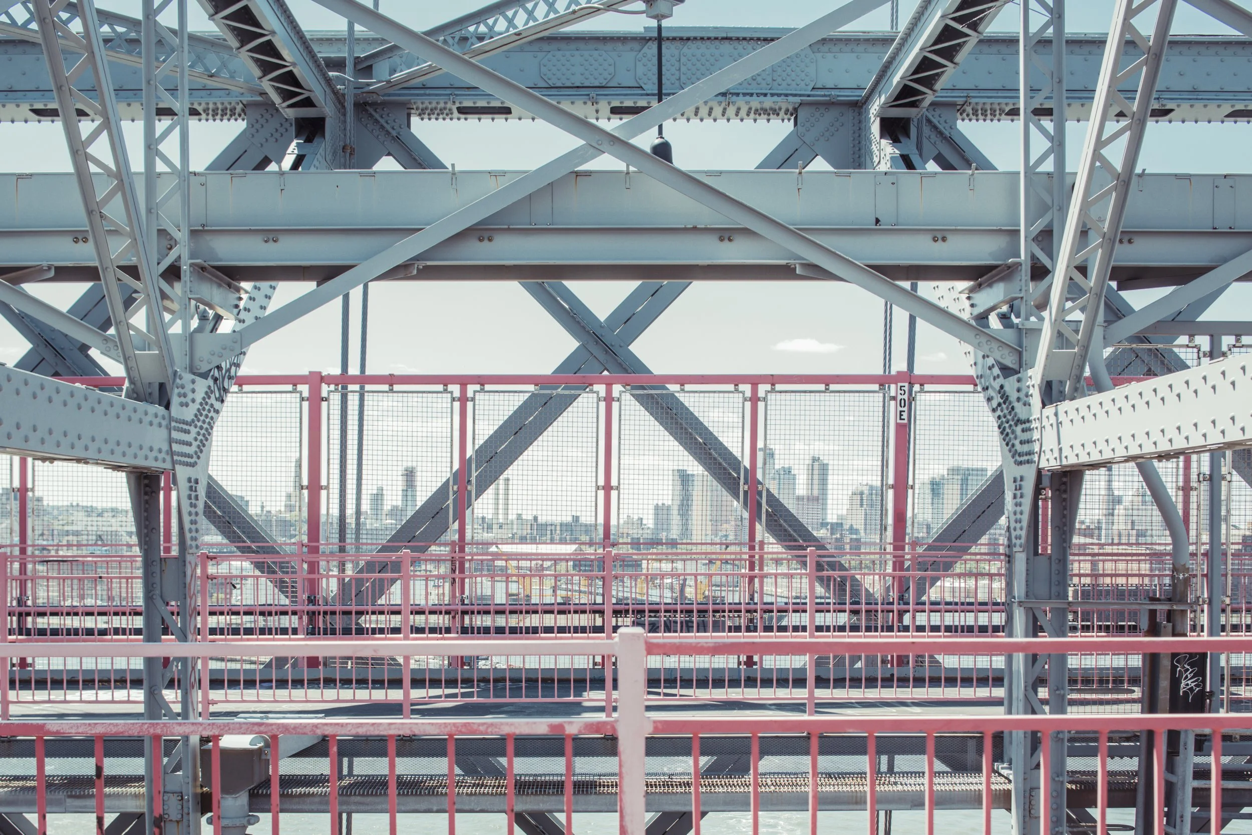 Williamsburg_Bridge_1_2013.jpg