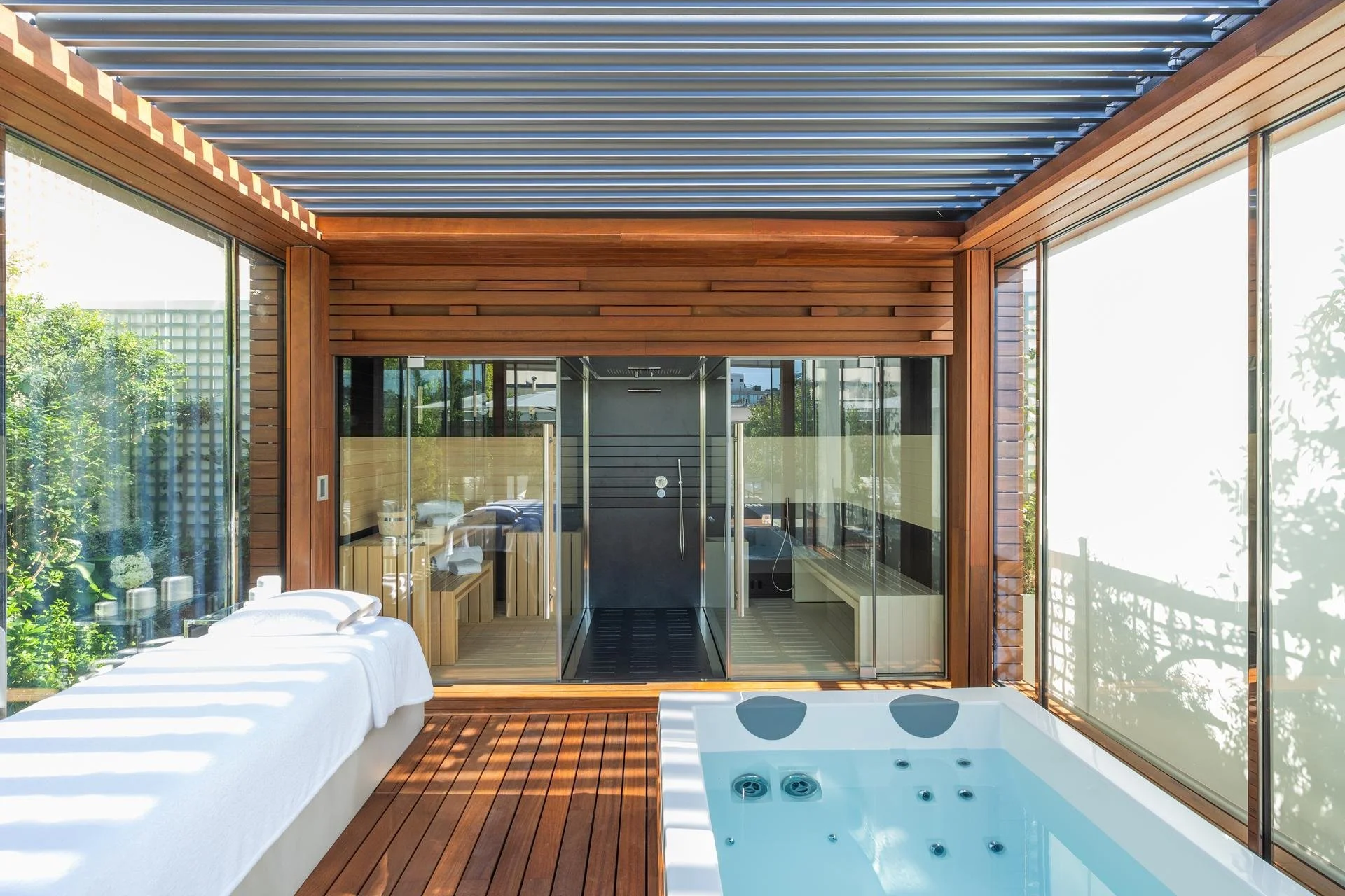 suite-eden.jpeg