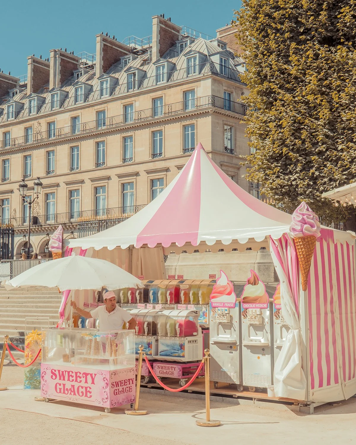 Sweety Glace, Tuileries Garden, Paris, 2022.jpg