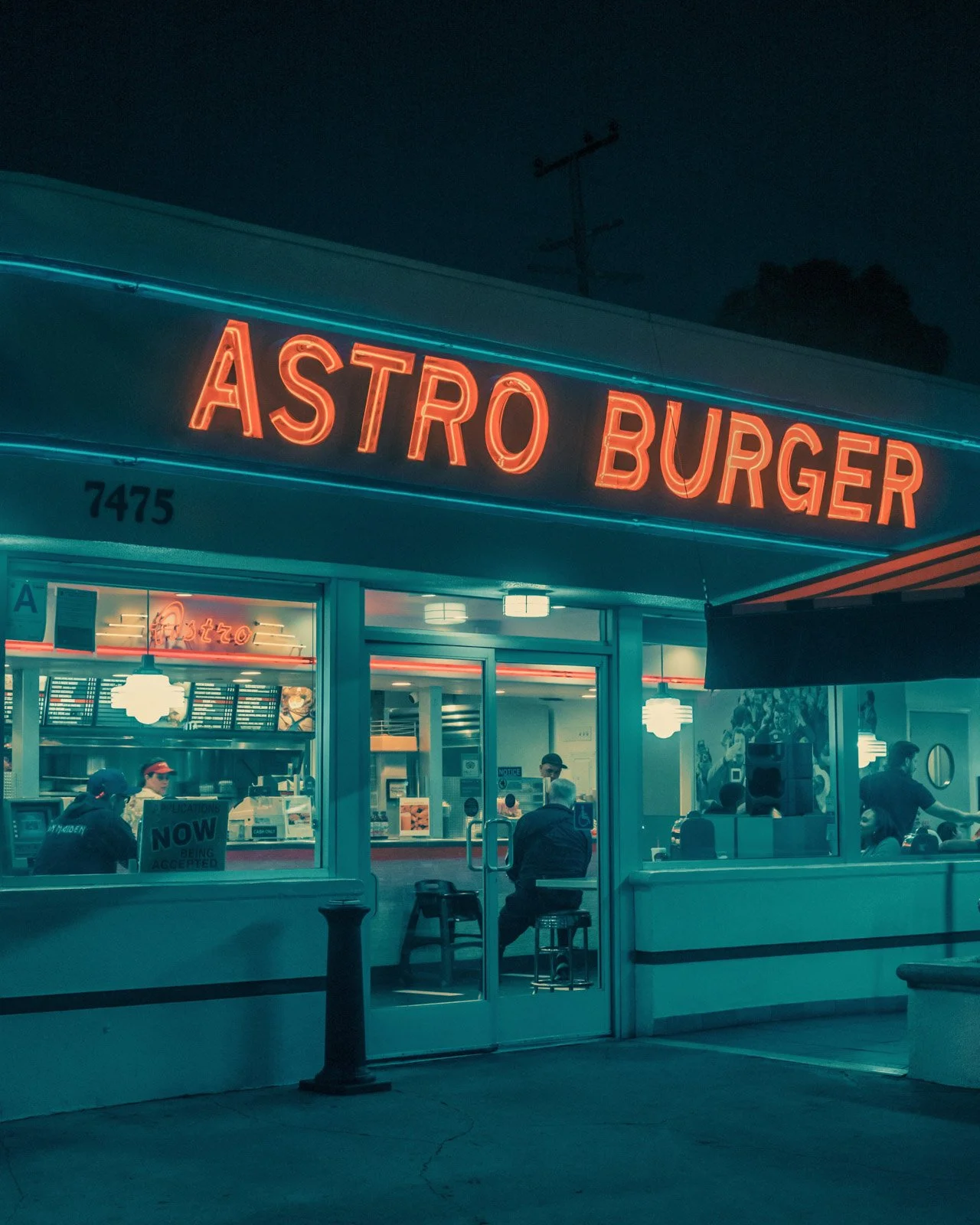 ASTRO BURGER.jpg