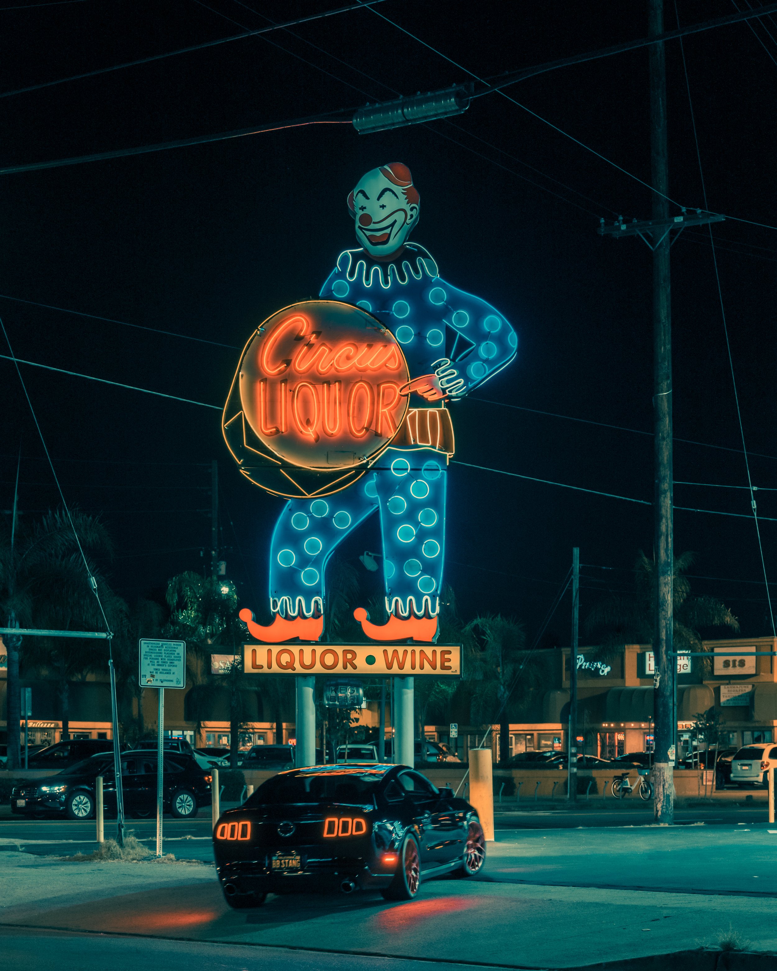 CIRCUS LIQUOR.jpg