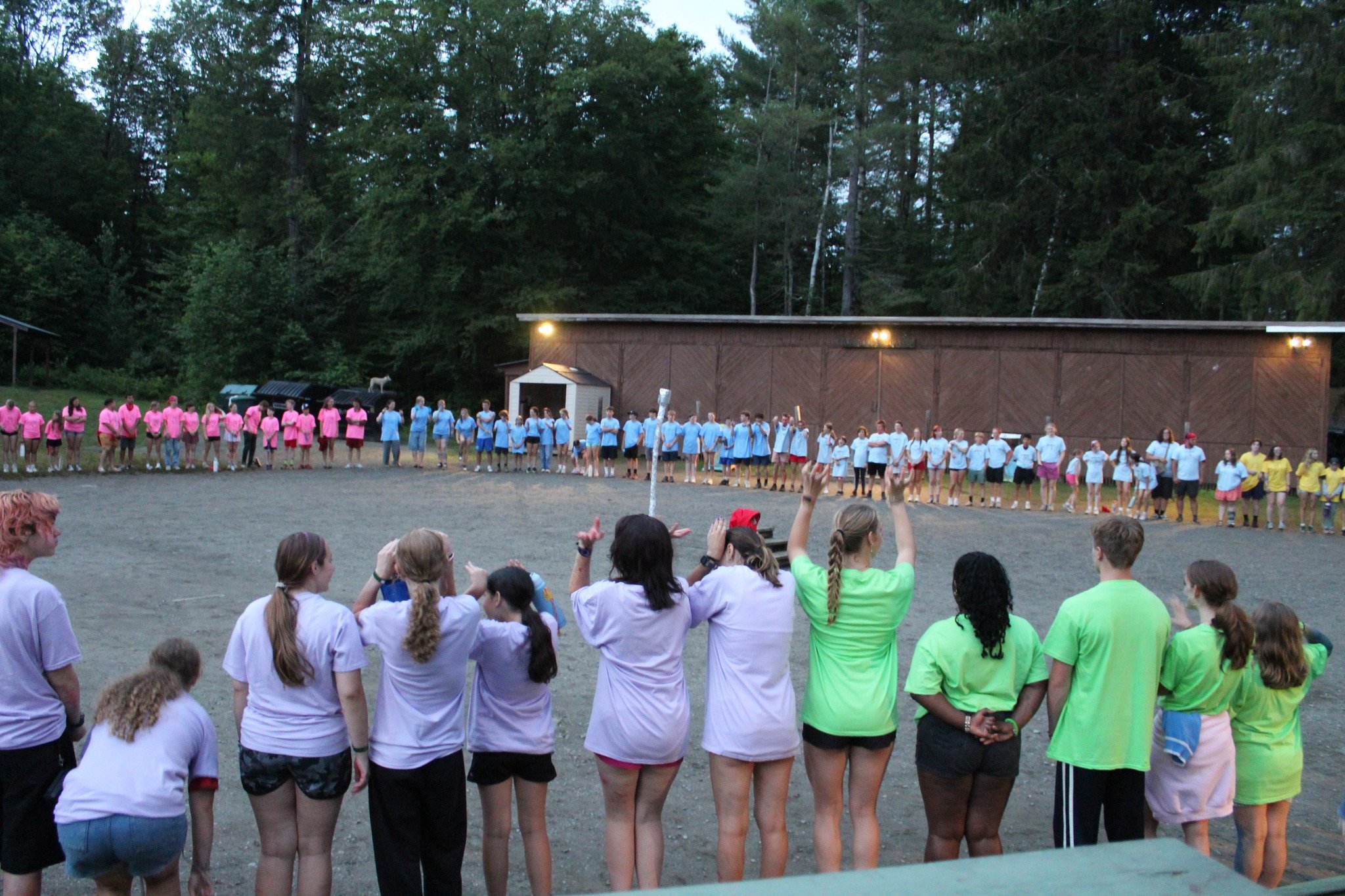 After a jam packed weekend full of Olympic events ending with one of the closest races to the top we have ever seen a winner had to be declared and it was: Madagasc-OWL
#campdowner #SummerCamp2025 #session3 #summerfunβοΈ