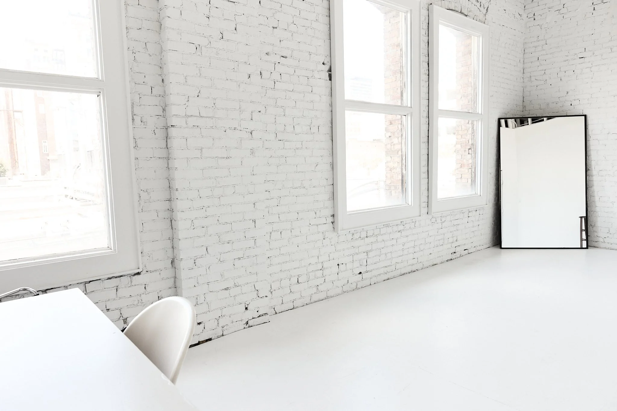 SaltLakeCityNaturalLightLoftStylePhotoStudioNoireNoir 8.jpg
