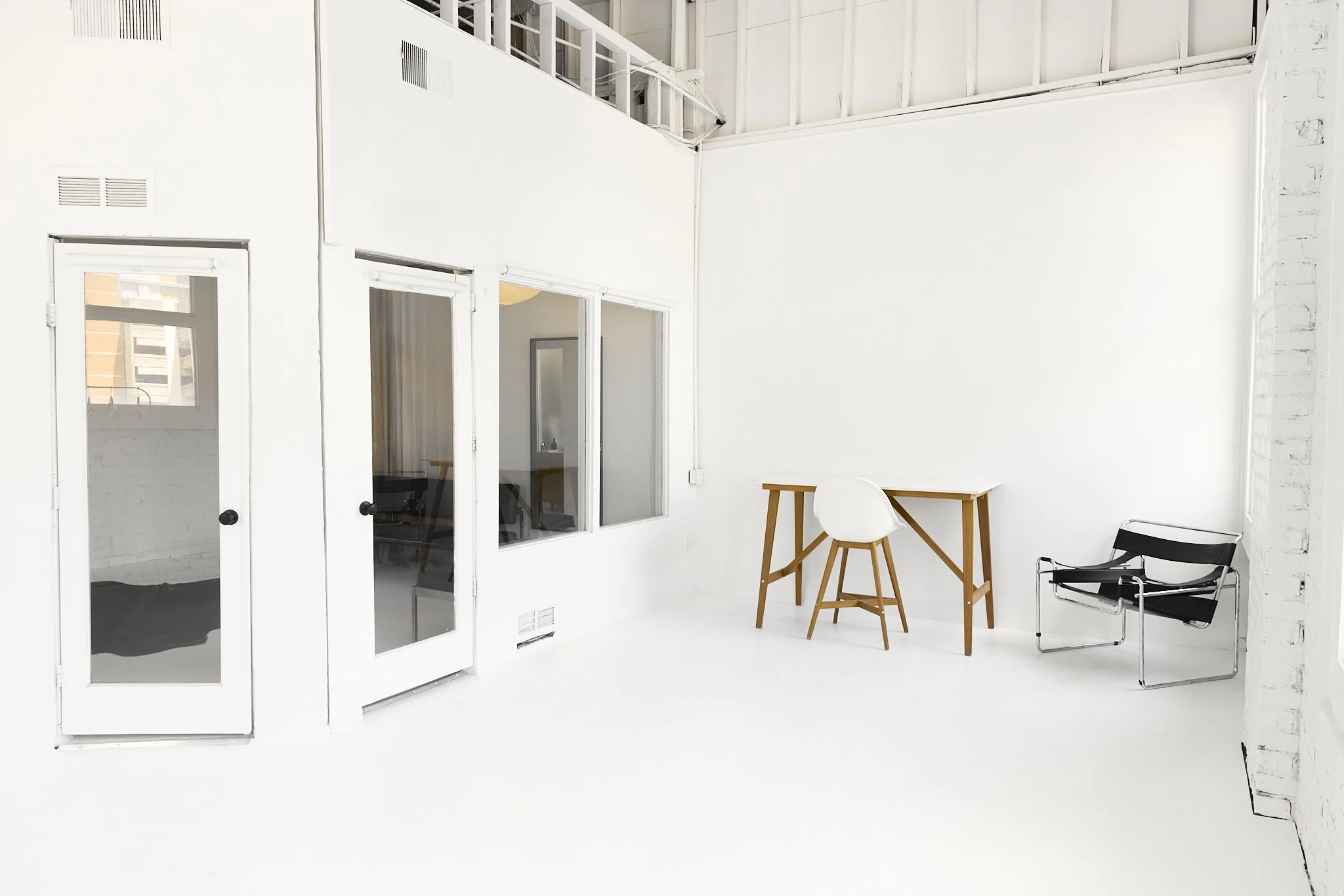 SaltLakeCityNaturalLightLoftStylePhotoStudioNoireNoir 14.jpg