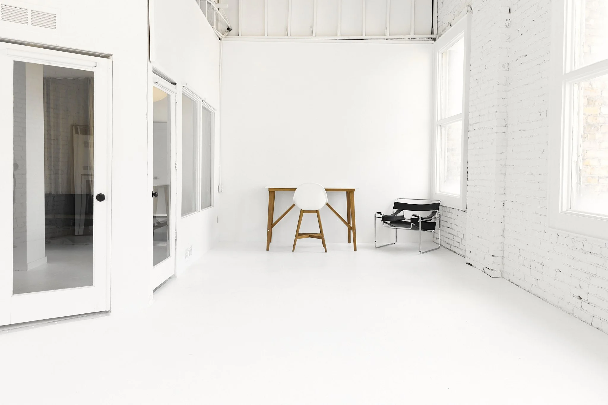 SaltLakeCityNaturalLightLoftStylePhotoStudioNoireNoir 13.jpg