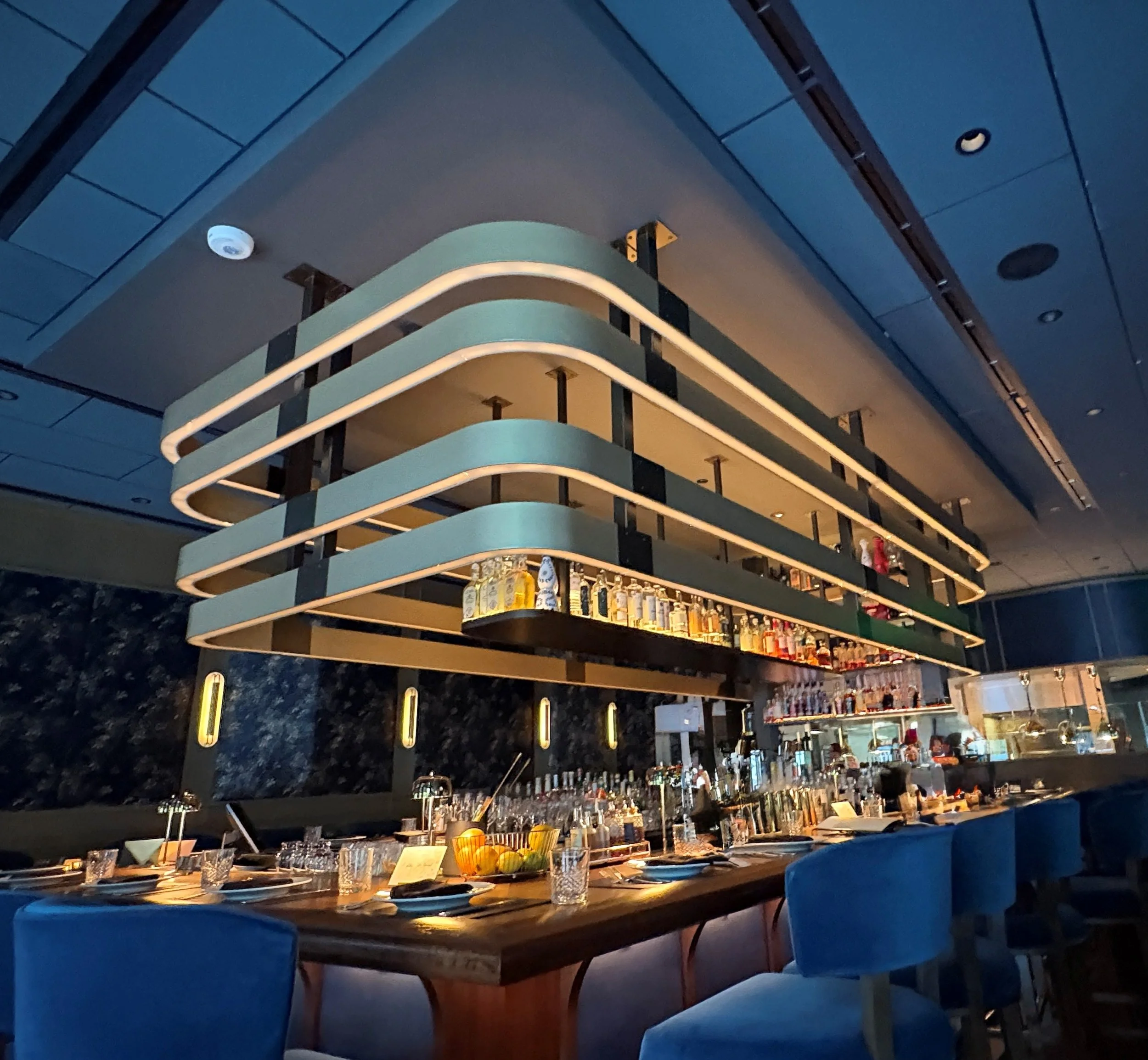 K bar sofit.jpg