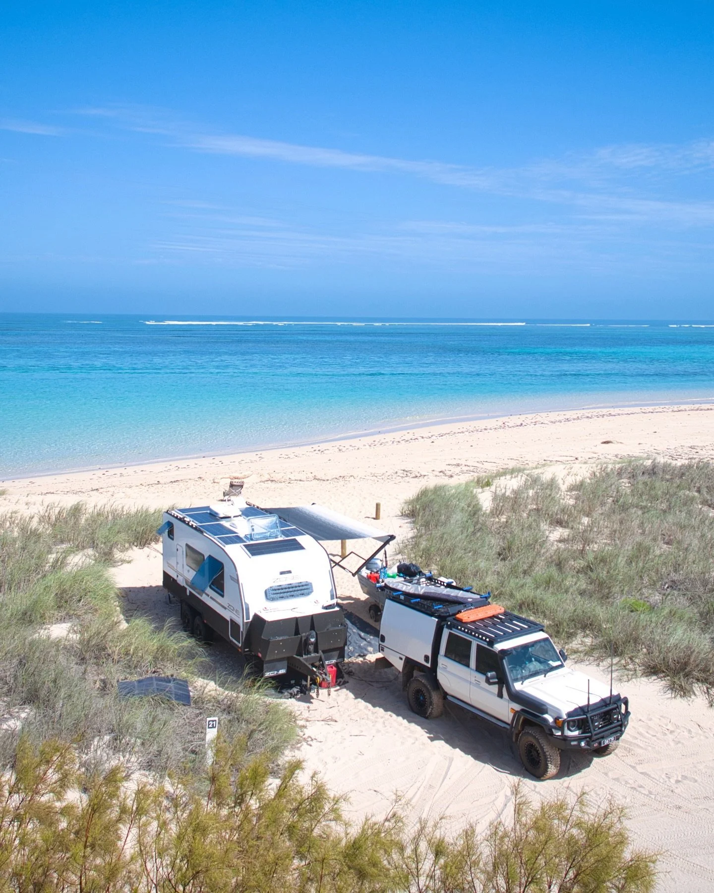 Is it worth the 2 hours of bone-rattling corrugations to get here? Absolutely 🙌🏼

📍South Lefroy Bay, Ningaloo Station 

No facilities, 2 hours to the nearest town, 4WD-only.

Direct access to some of the best snorkelling and fishing on the Ningalo