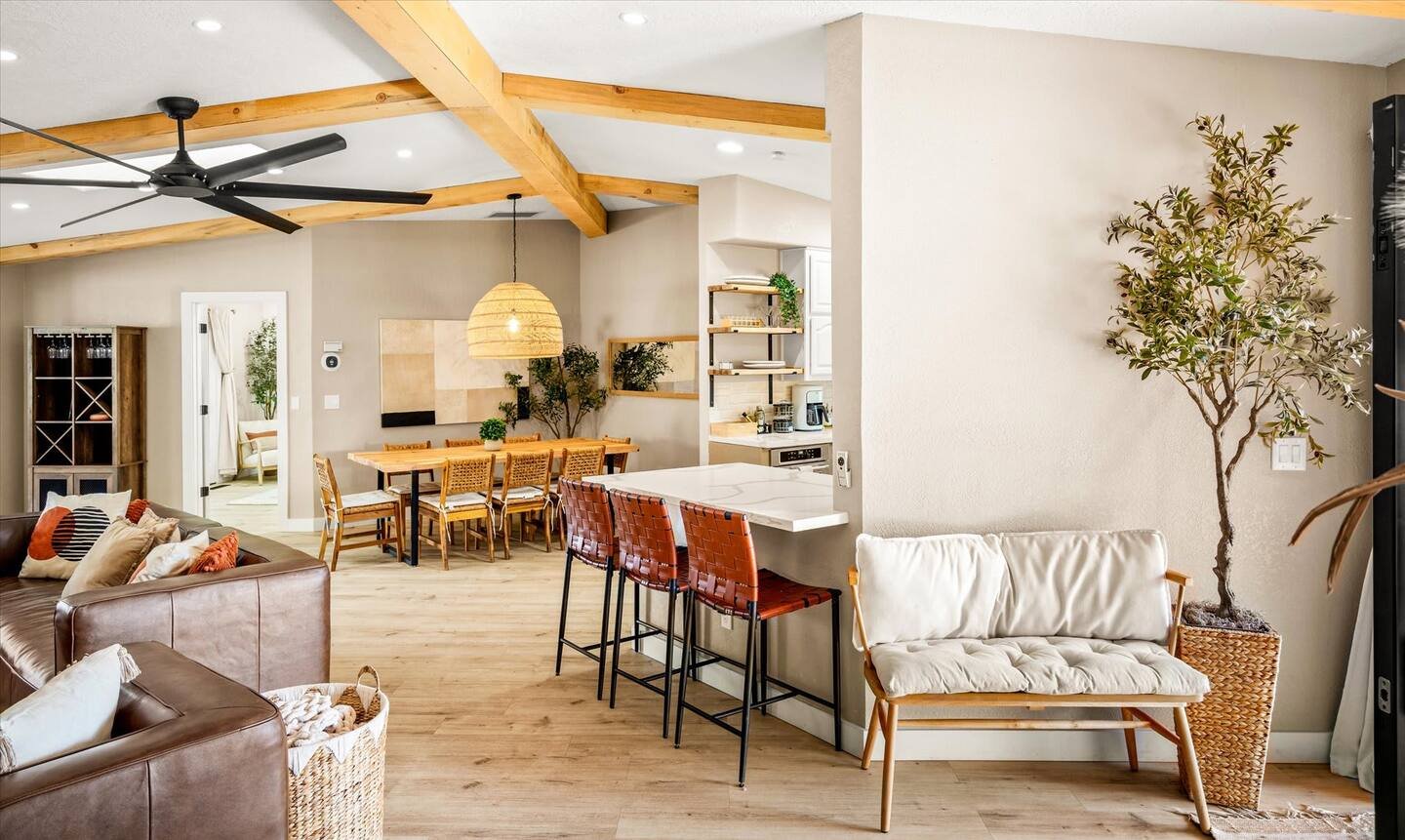 living kitchen.jpeg