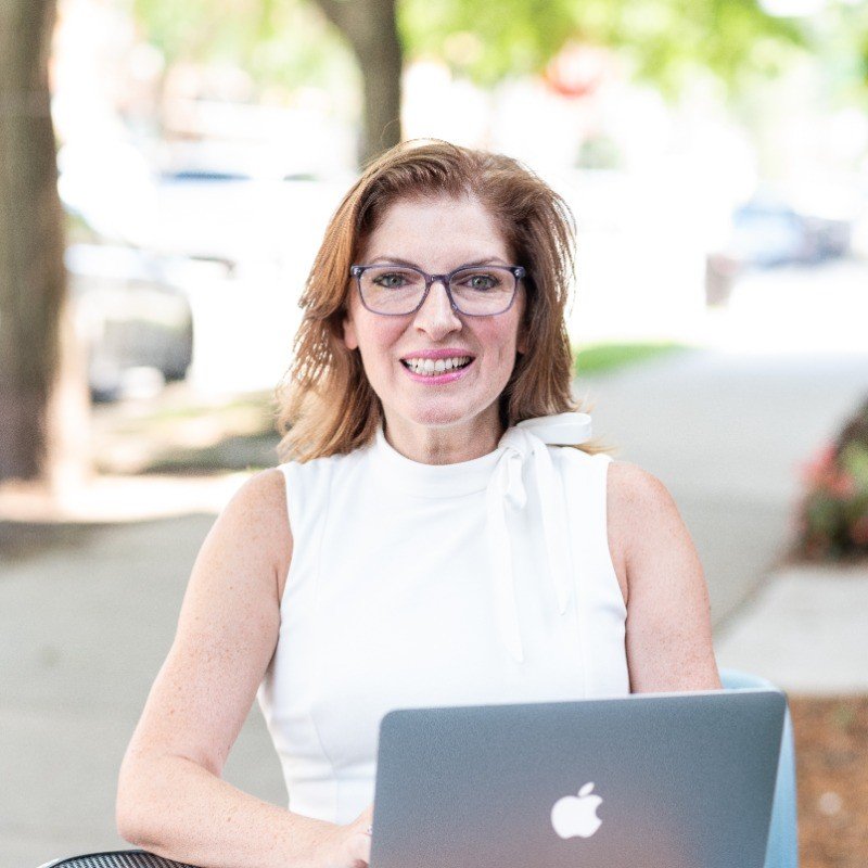 Adriana Laura Cook.jpeg