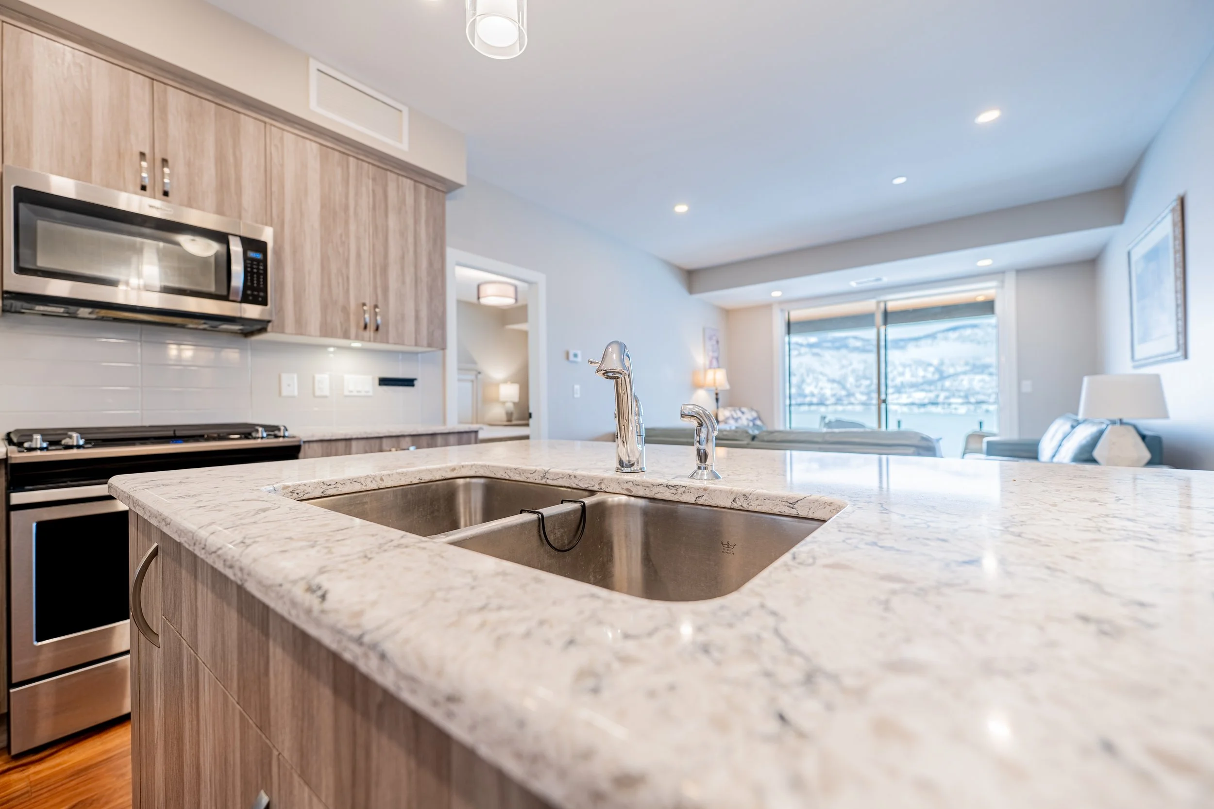 413 3475 Granite Close-6-3.jpg