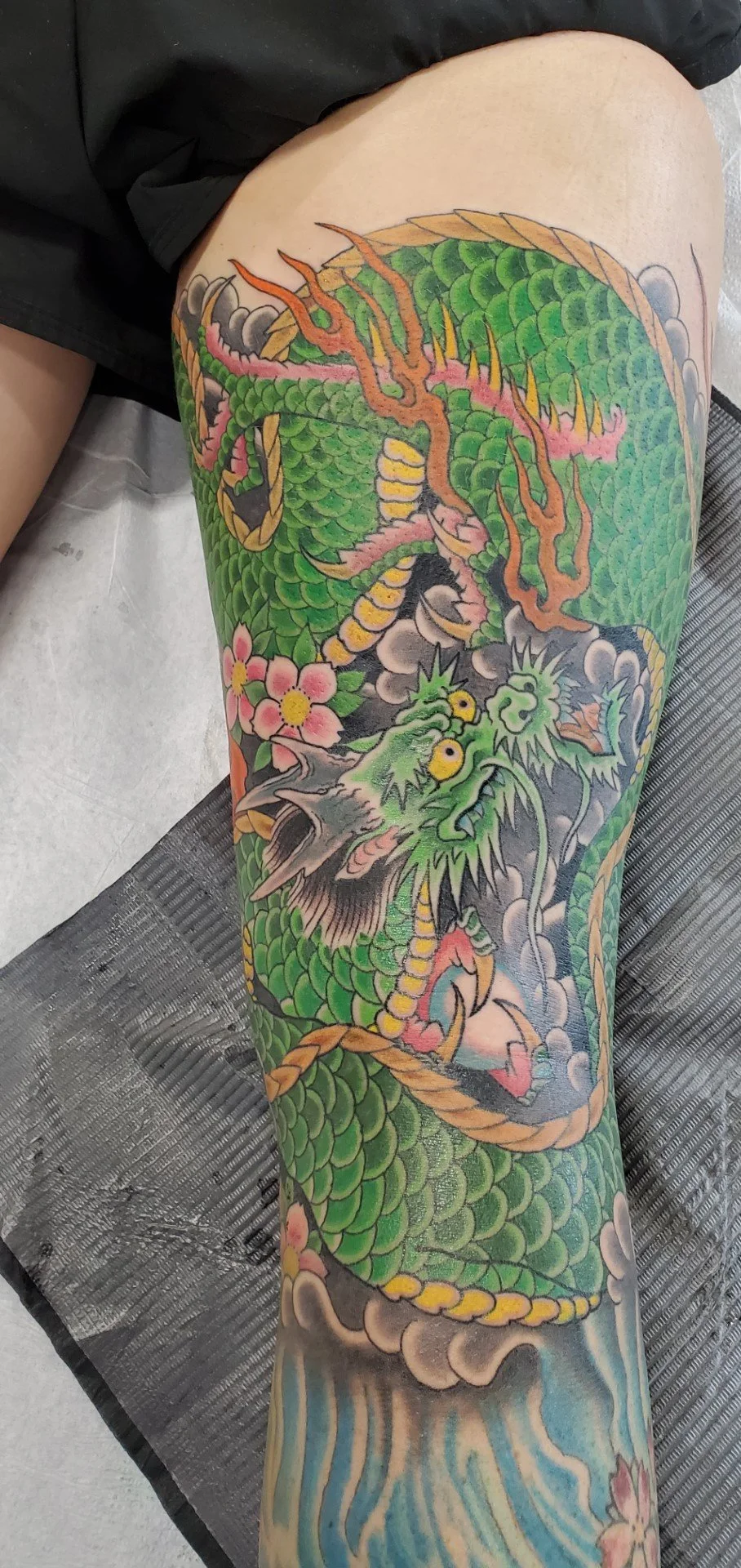dragon thigh 2.jpg