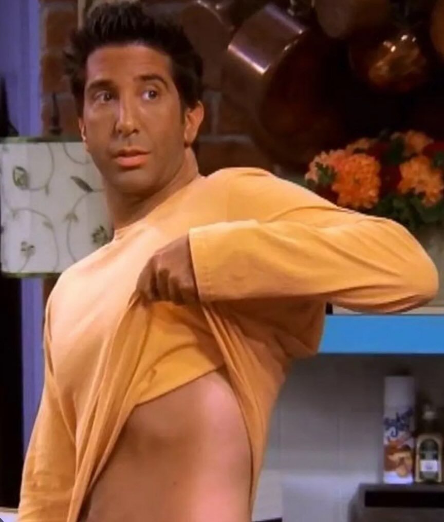 Don&rsquo;t want to look like Ross??
😂🫣😬
Book your custom airbrush tan with me! 
✨✨✨
Mention this post and get $10 off your first tan. Let&rsquo;s GLOW! 

#spraytannewbraunfels #bulverdespraytan #looksbytara #naturaltan #customtan