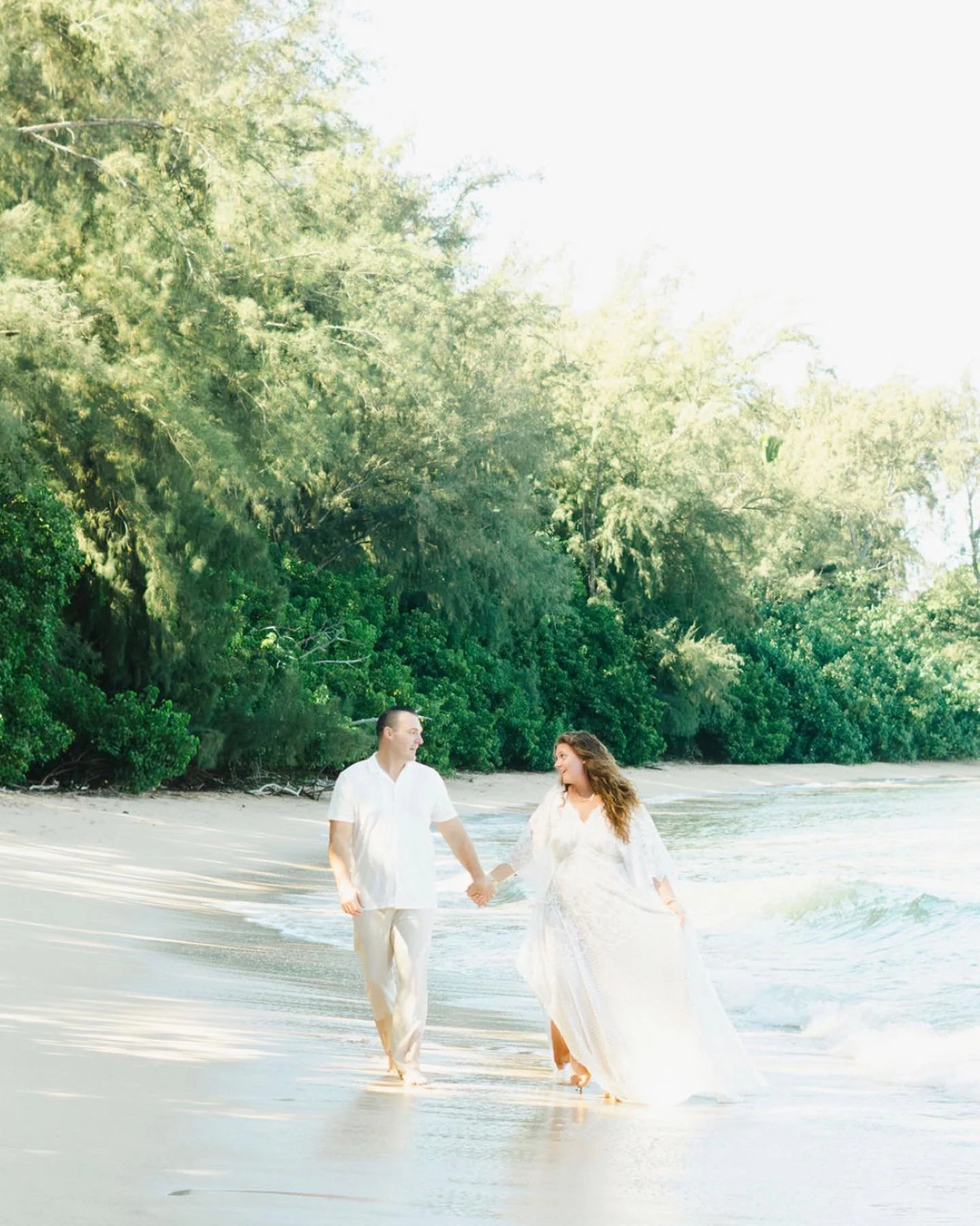 ben &amp; ciara 

#kumaikophoto #honoluluphotographer #oahuweddingphotographer #hawaiiweddingphotographer #familyphotosoahu #elopementphotographer