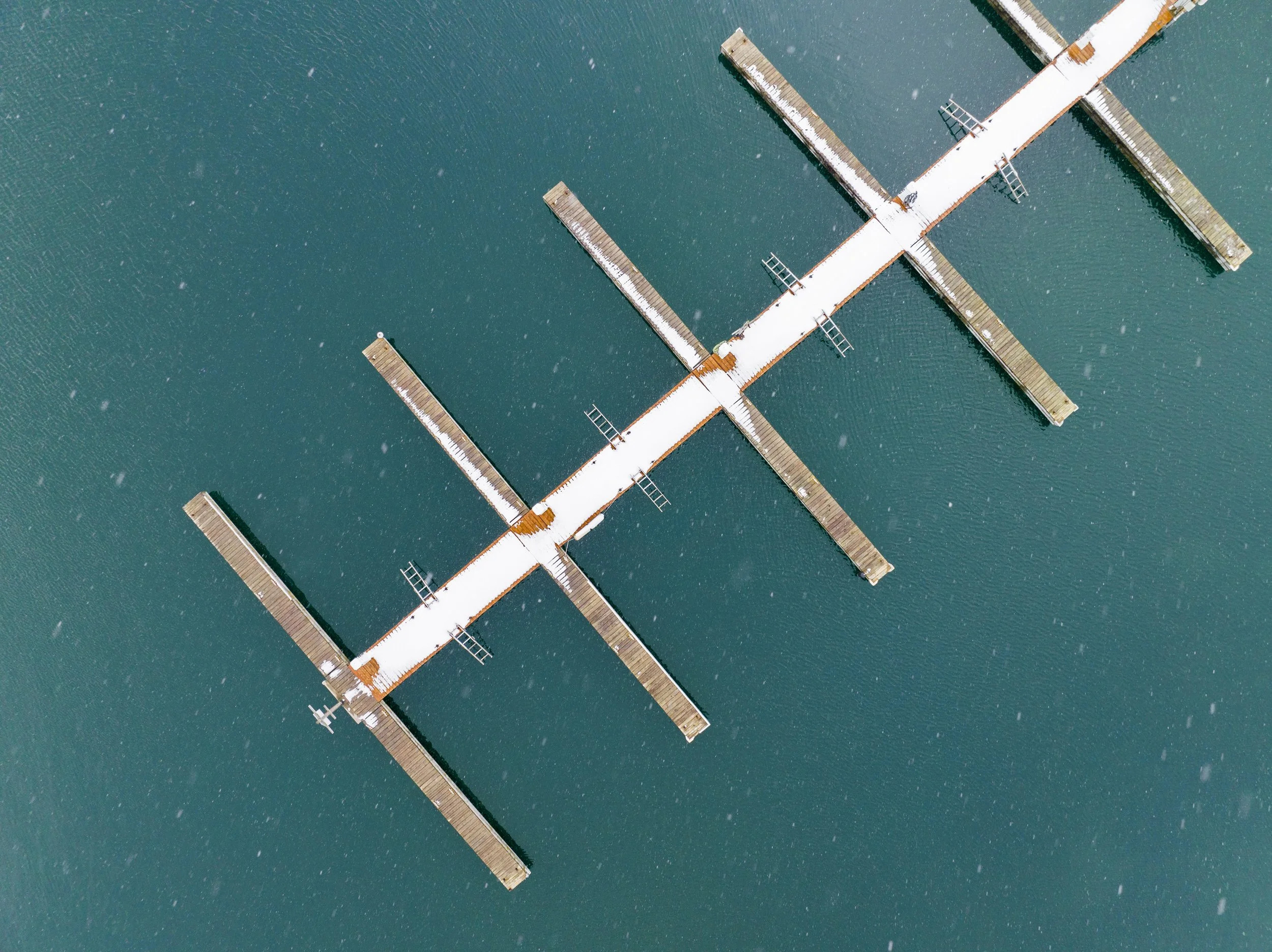 Diagonal Winter Docks