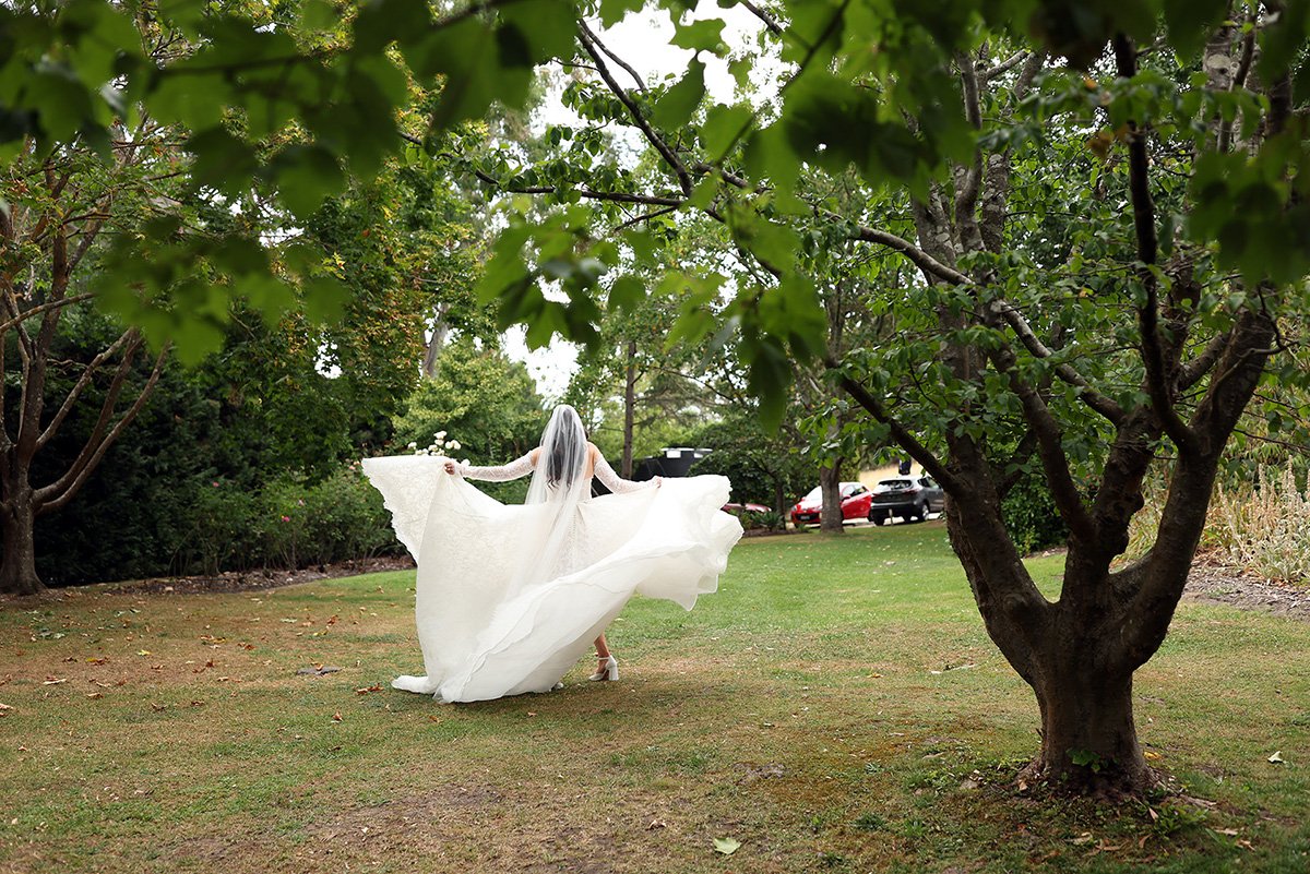 zonzo-estate-wedding-yarra-valley-dress.jpg