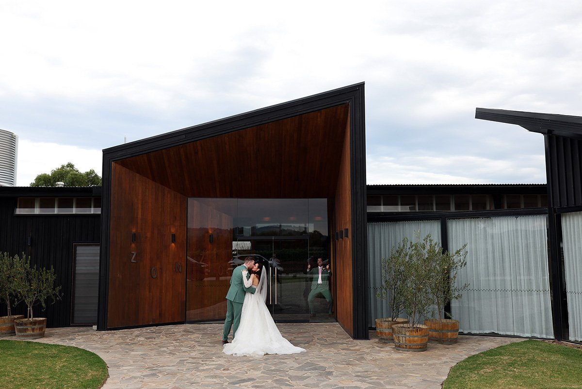 zonzo-estate-wedding-yarra-valley-entrance.jpg