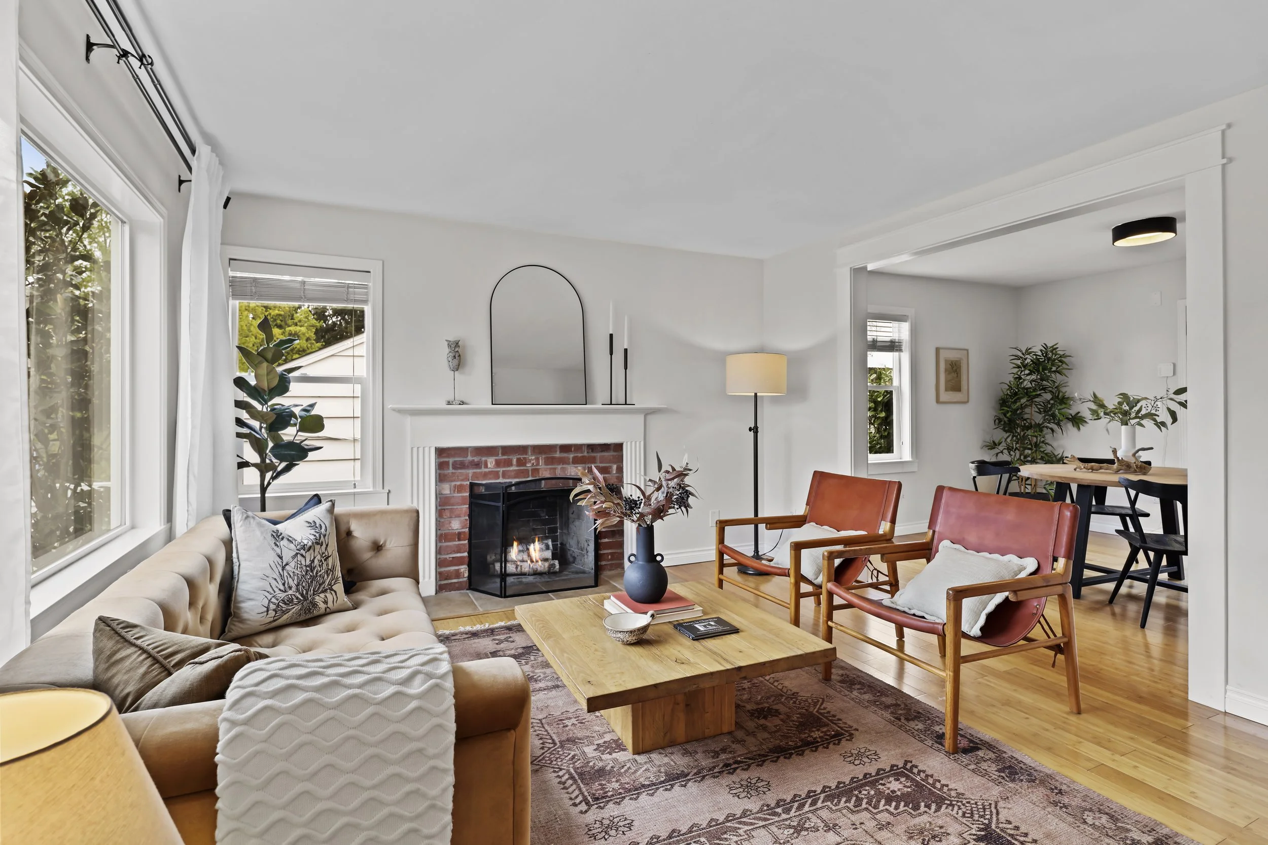 21-3844 30th Ave W (17).jpg