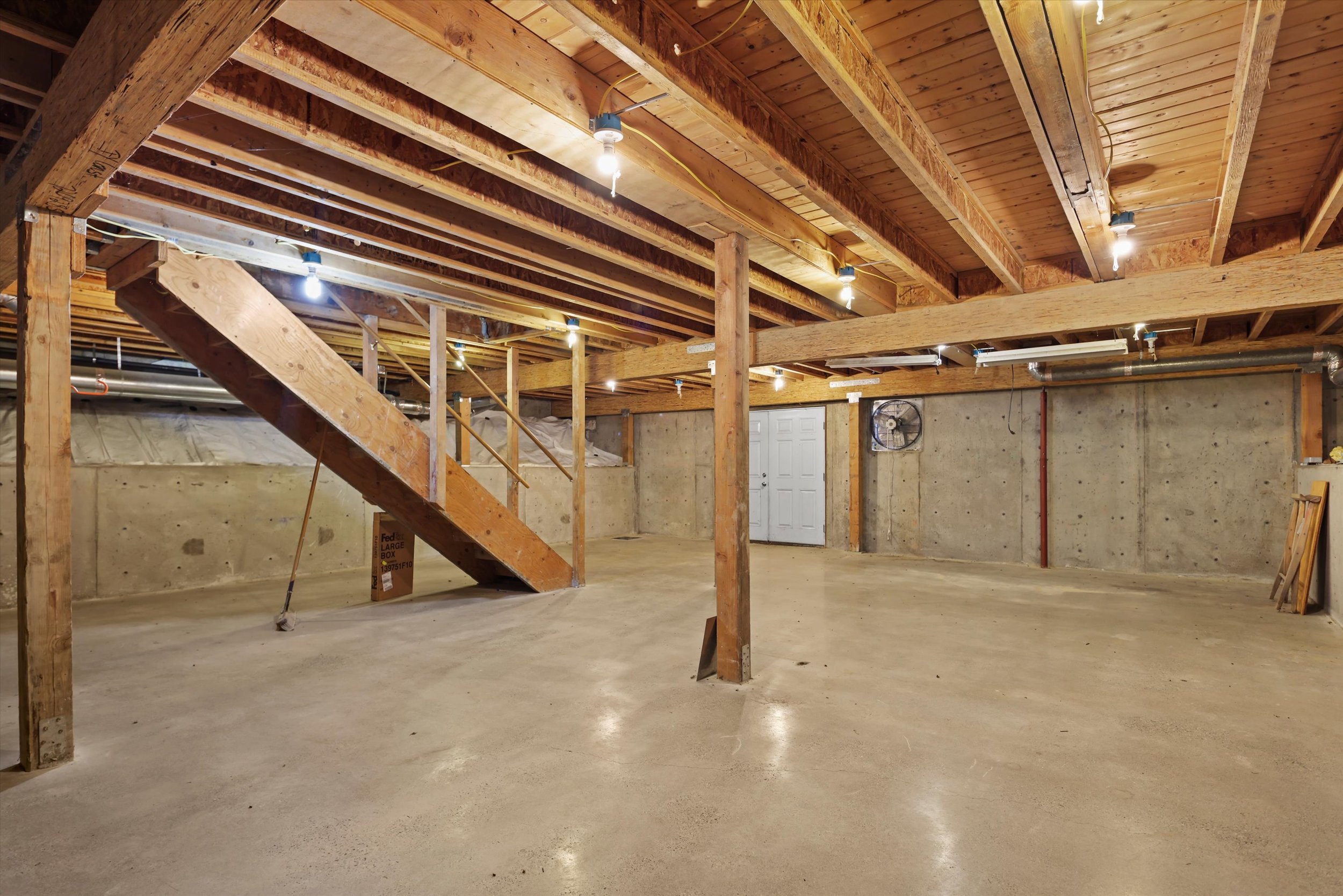 49-12121 NE 66th St (28).jpg